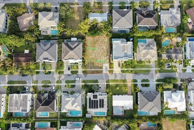 1001 NE 3rd Avenue, Boca Raton, FL 33432 9