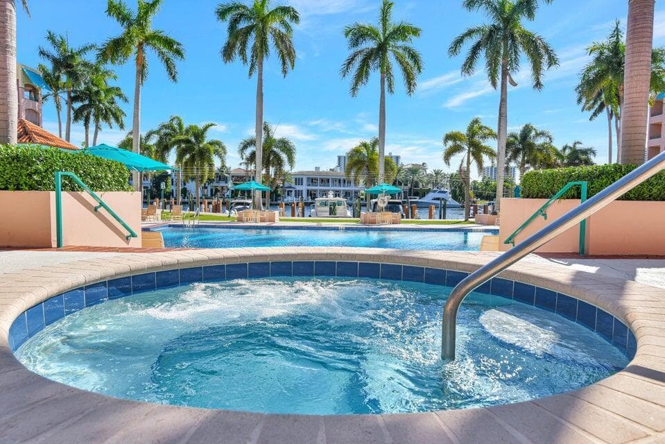 100 SE 5th Avenue 107, Boca Raton, FL 33432 2