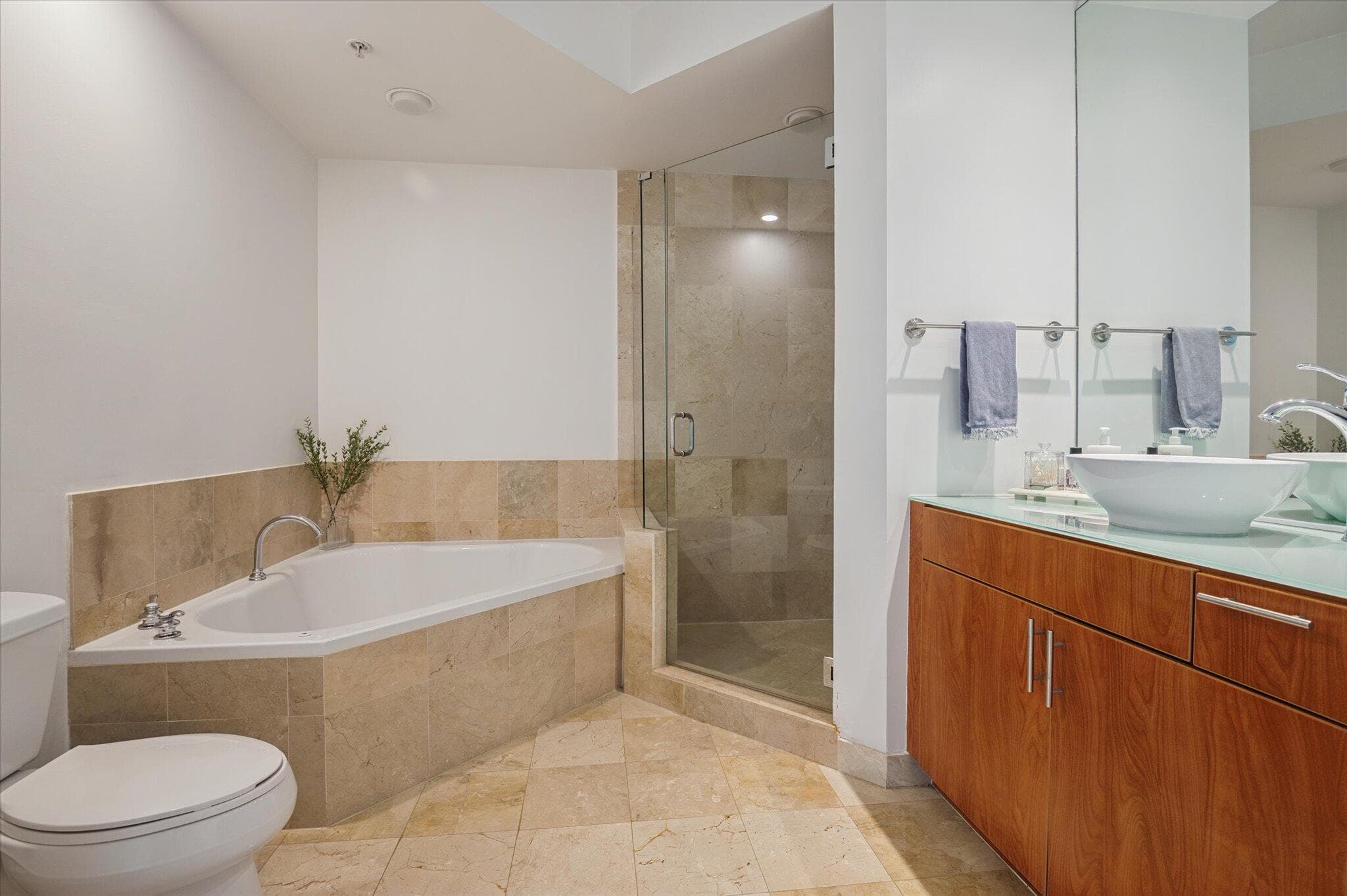315 NE 3rd Avenue 2108, Fort Lauderdale, FL 33301 10