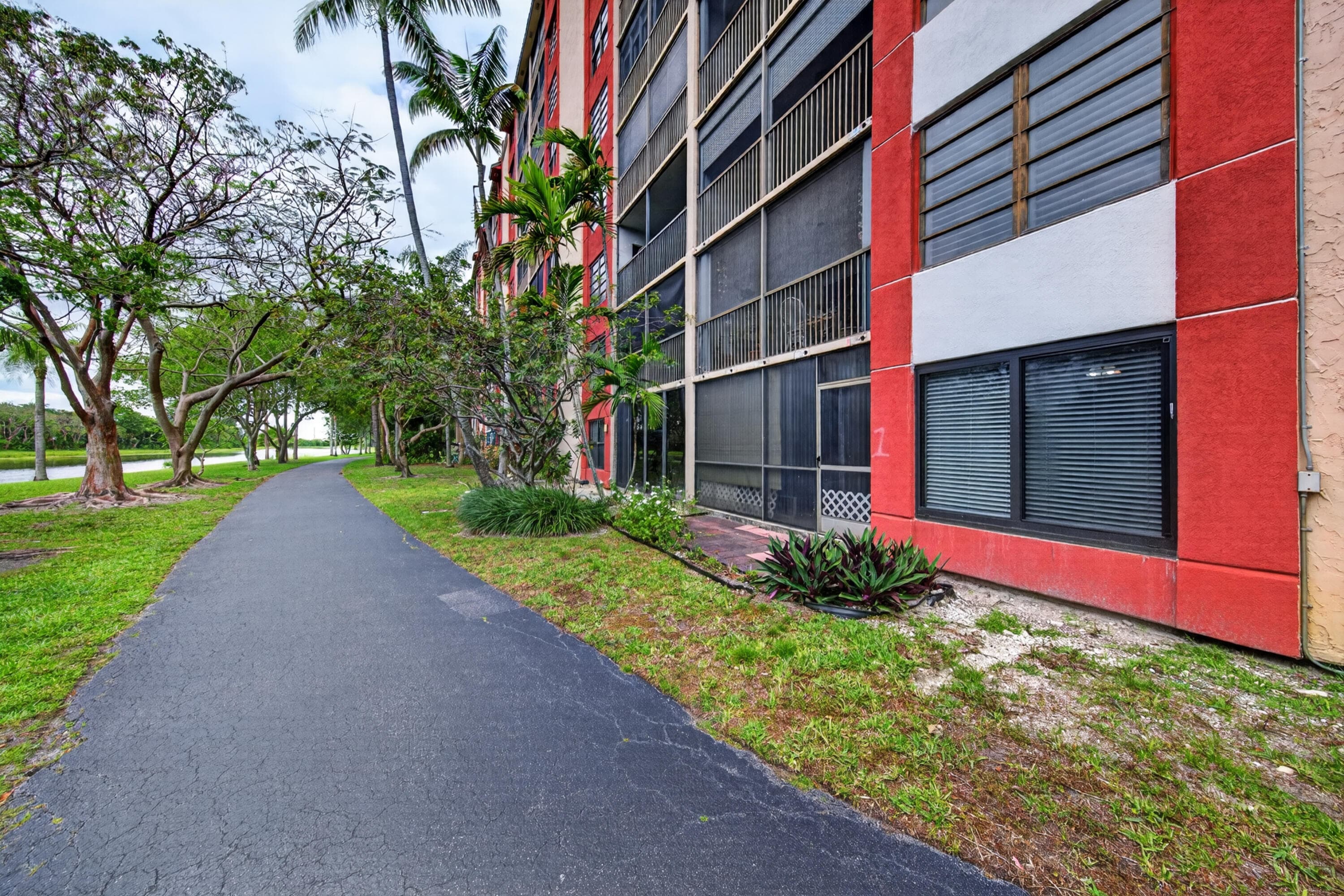 2200 S Cypress Bend Drive 101, Pompano Beach, FL 33069 27