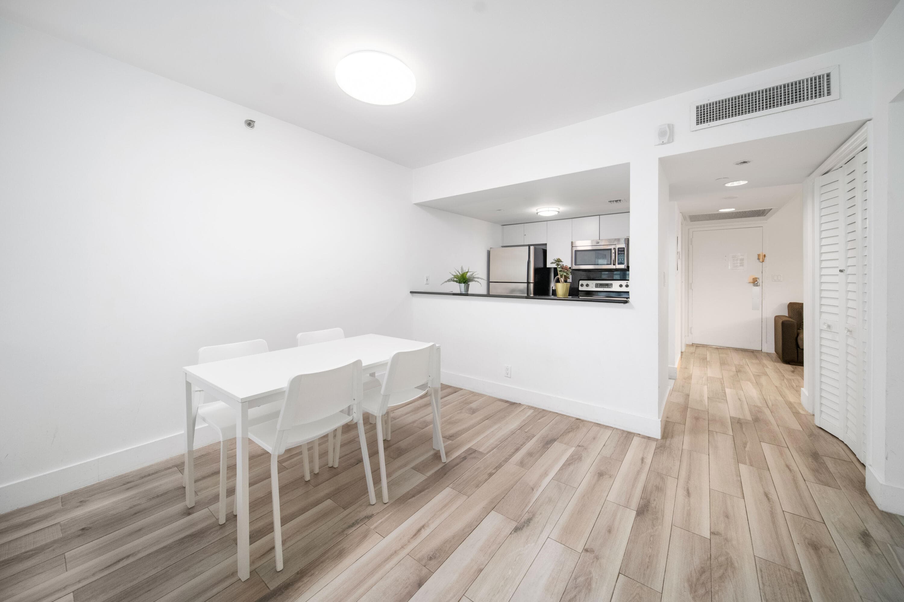 834 Ocean Drive 406, Miami Beach, FL 33139 10