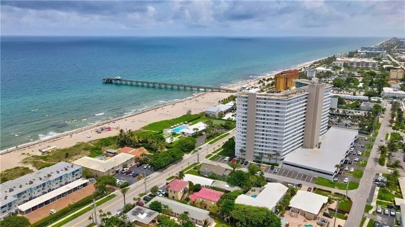 333 NE 21st Avenue 318, Deerfield Beach, FL 33441 23