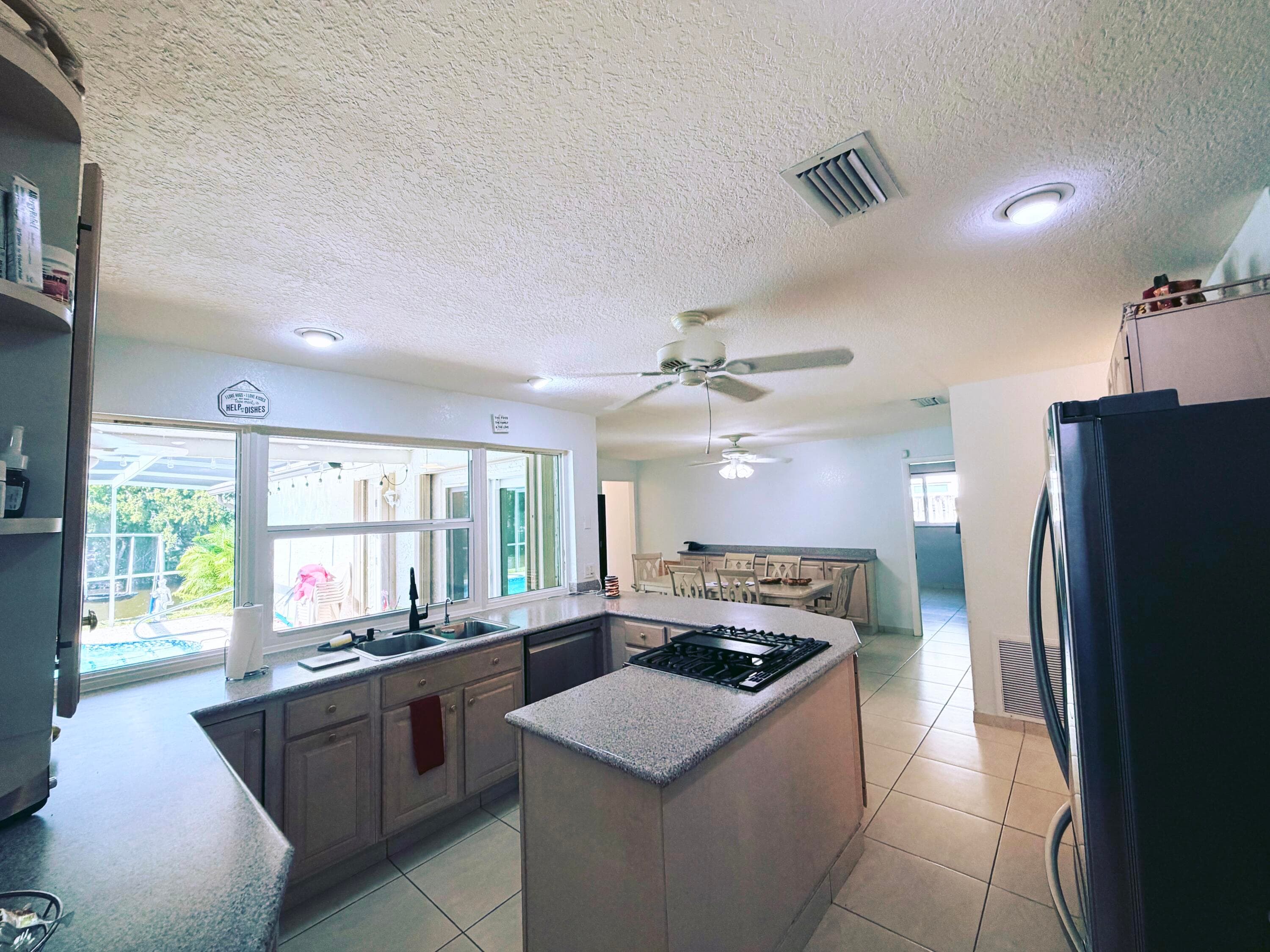 11441 NW 29th Manor, Sunrise, FL 33323 38