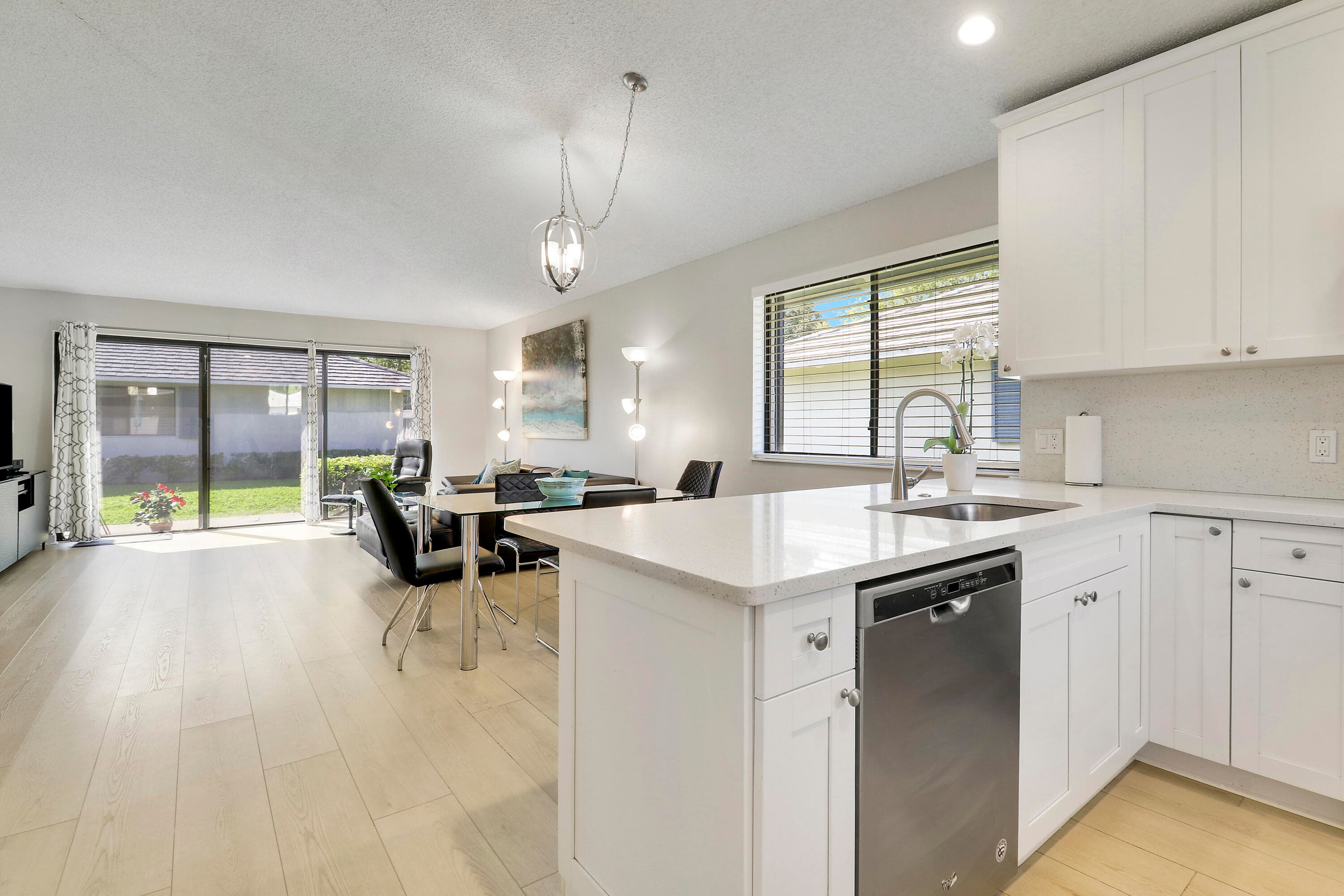 811 Club Drive, Palm Beach Gardens, FL 33418