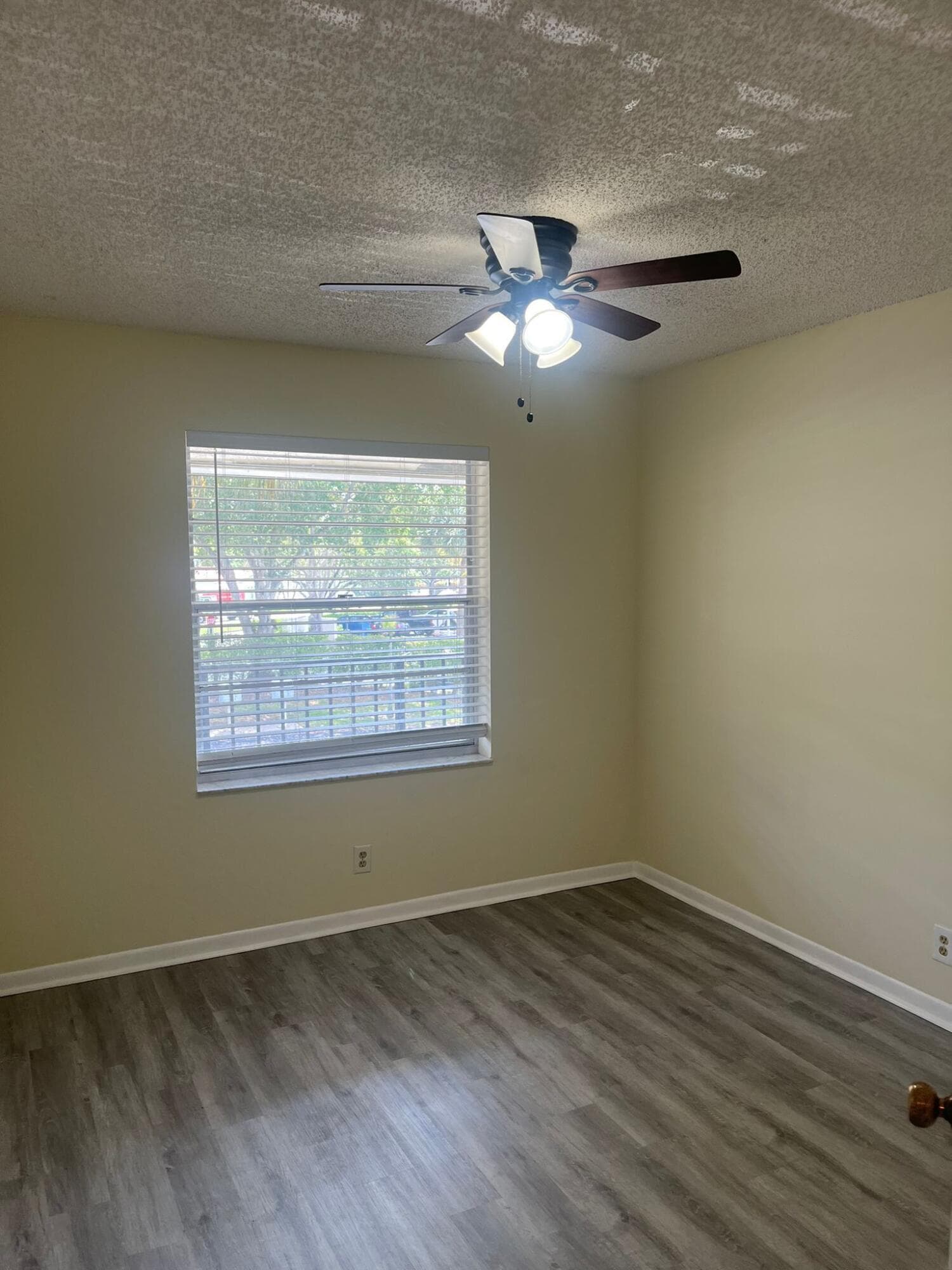 9993 Three Lakes Circle, Boca Raton, FL 33428 10
