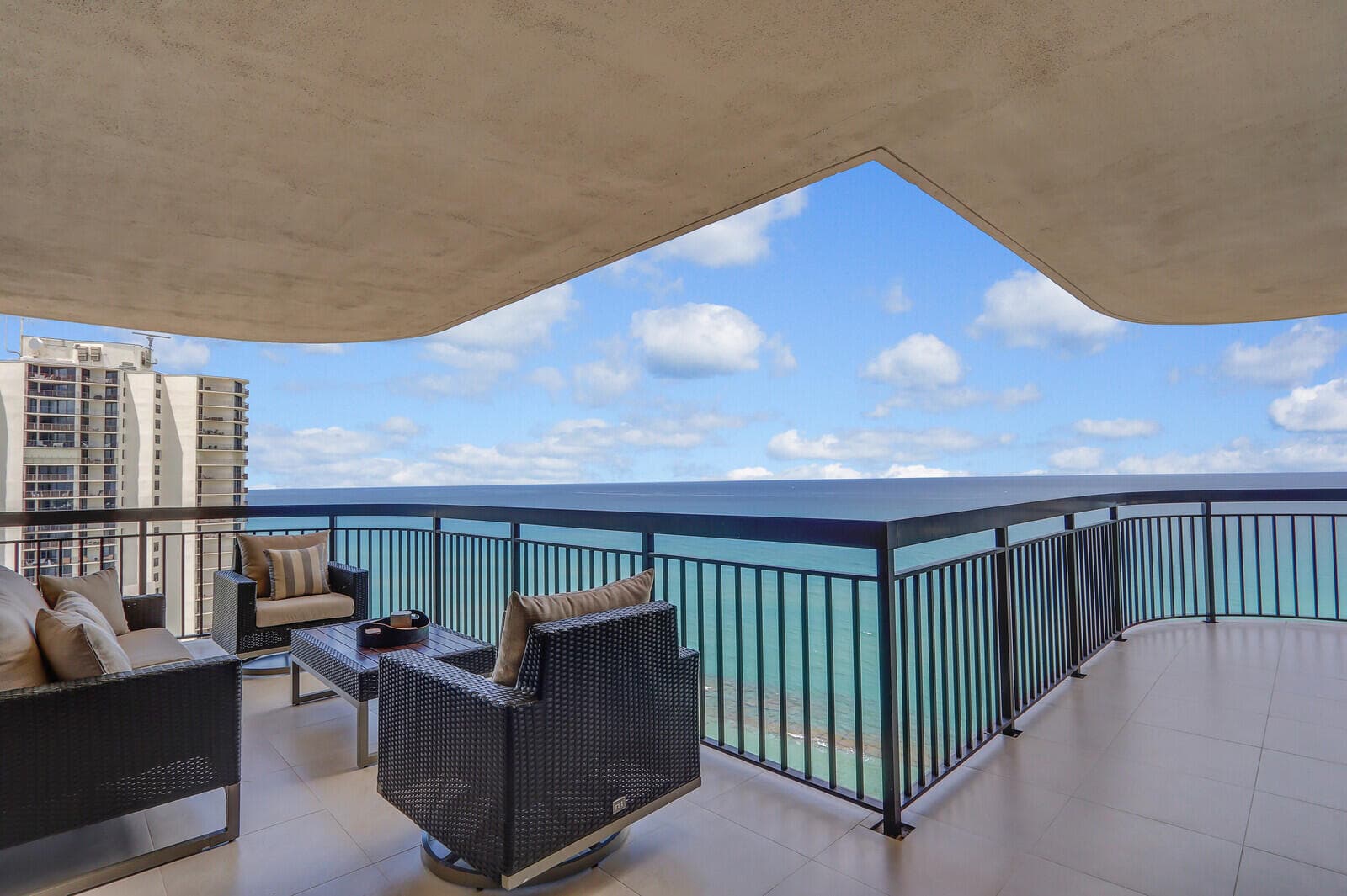 5380 N Ocean Drive 18j, Singer Island, FL 33404 15