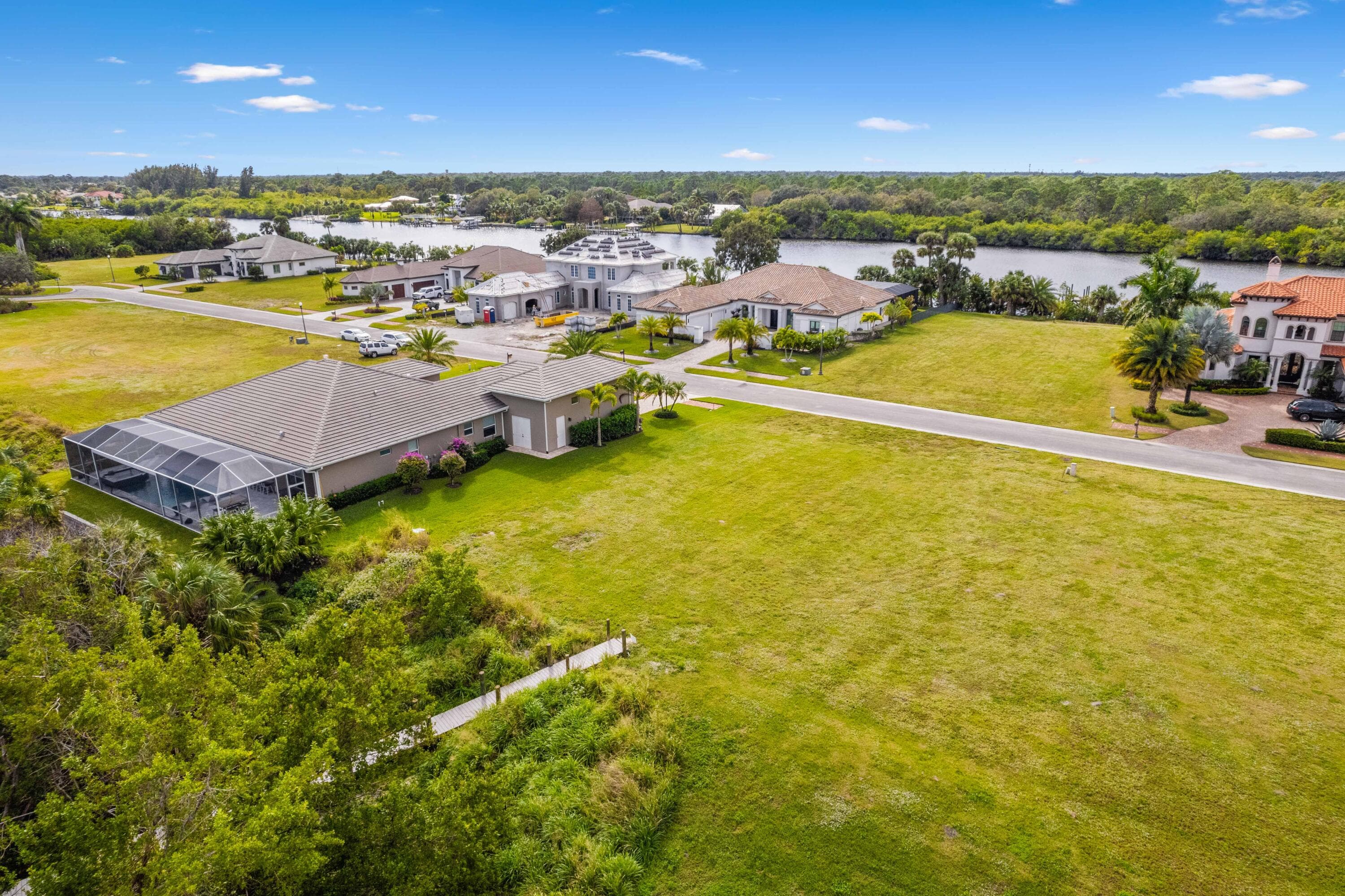 206 SE Fiore Bello SE, Port St. Lucie, FL 34952 8
