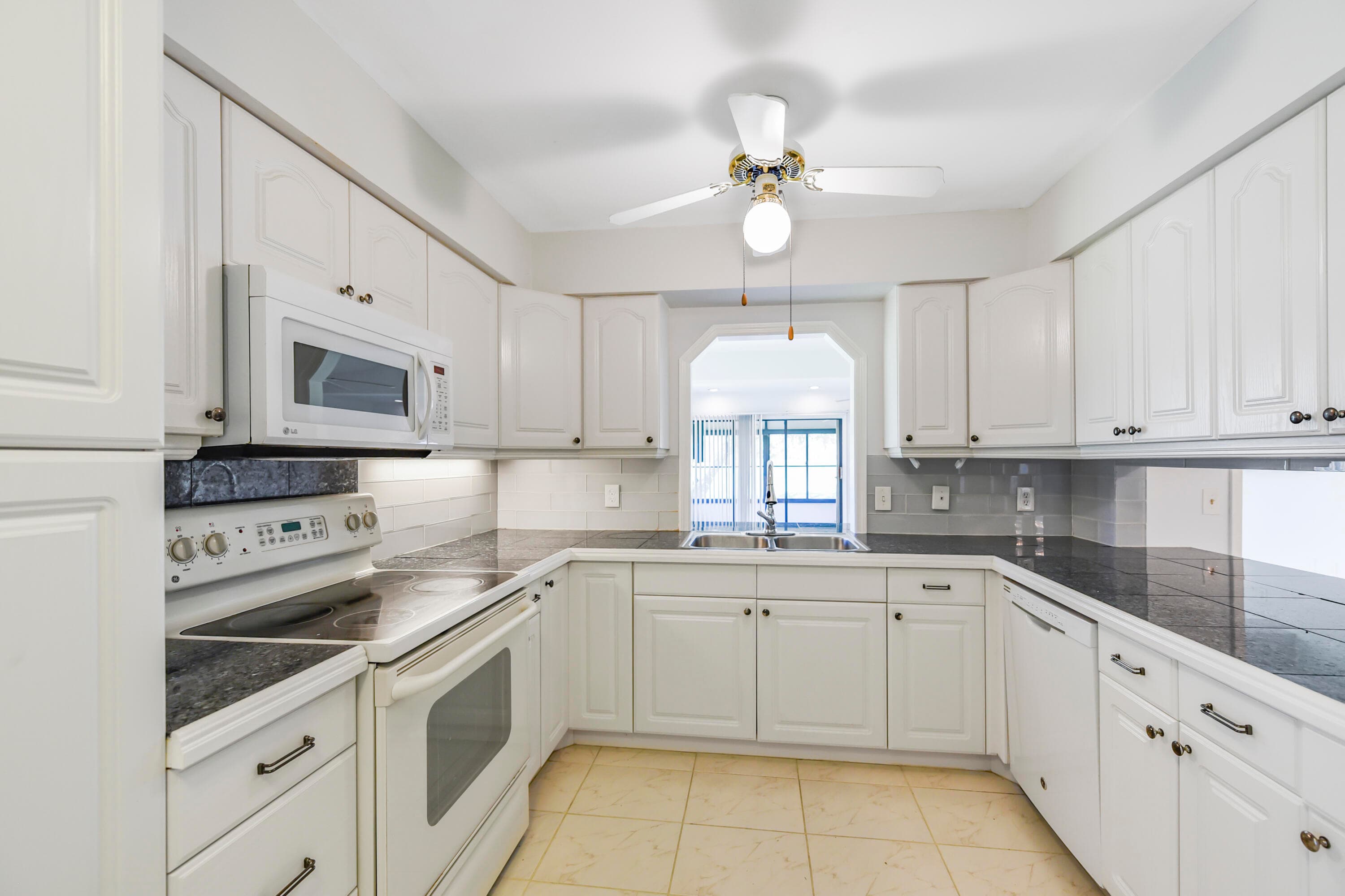 13257 Touchstone Place, Palm Beach Gardens, FL 33418 15