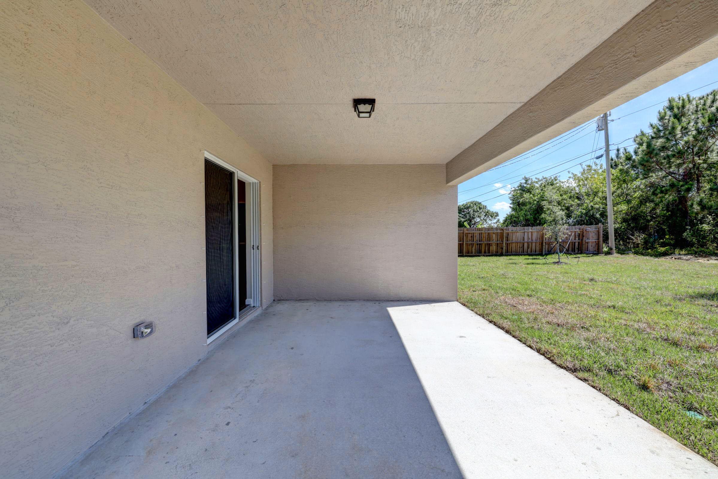 1817 SW Altman Avenue, Port St. Lucie, FL 34953 38