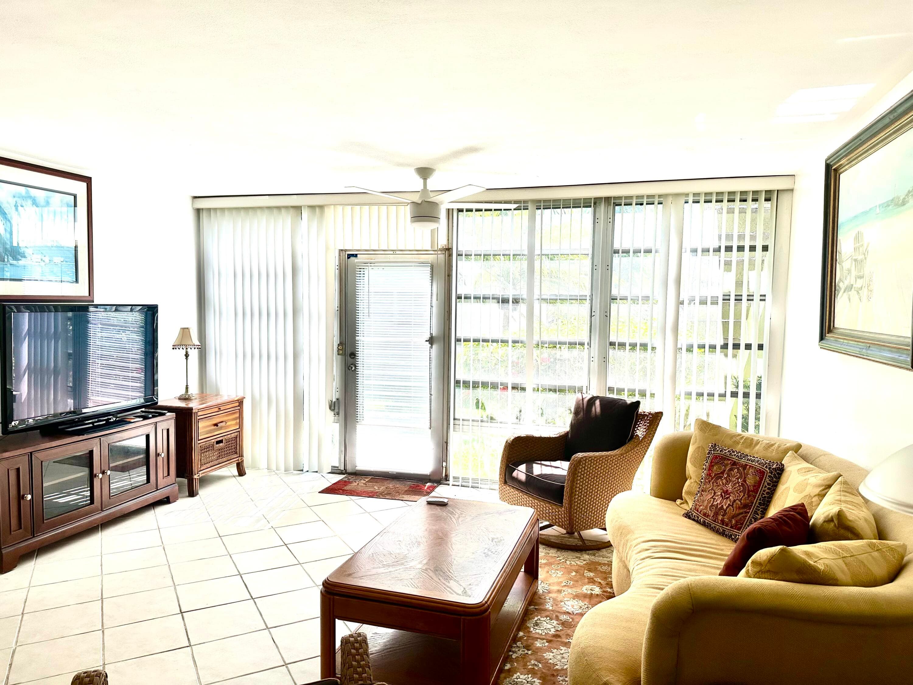 901 N Birch Road A5, Fort Lauderdale, FL 33304 14
