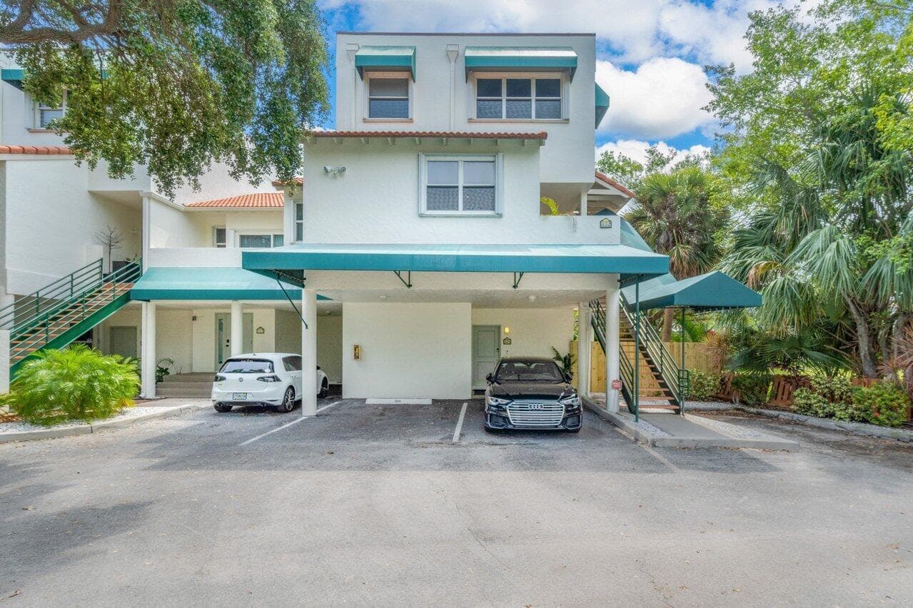 324 N Lake Drive, Lantana, FL 33462 5