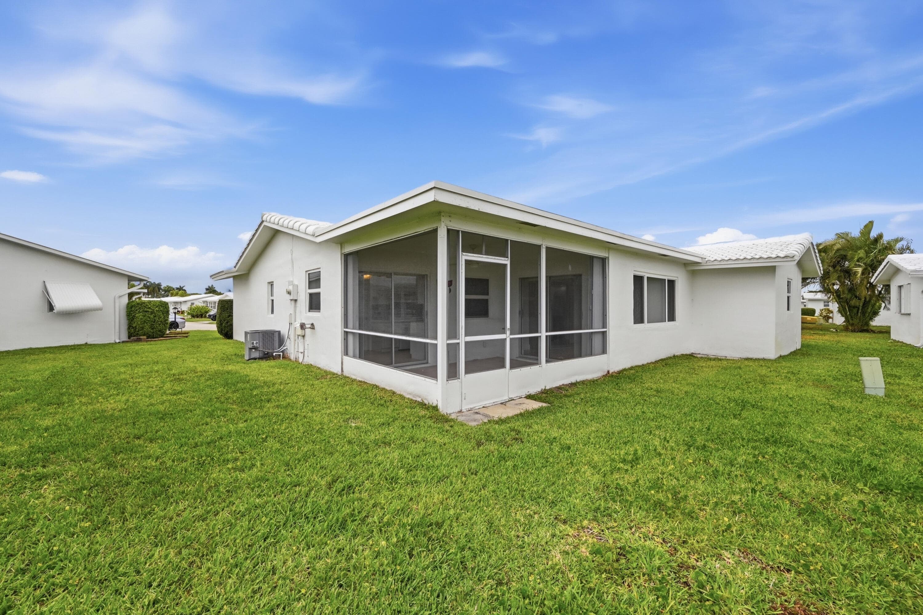 1316 SW 23rd Street, Boynton Beach, FL 33426 25
