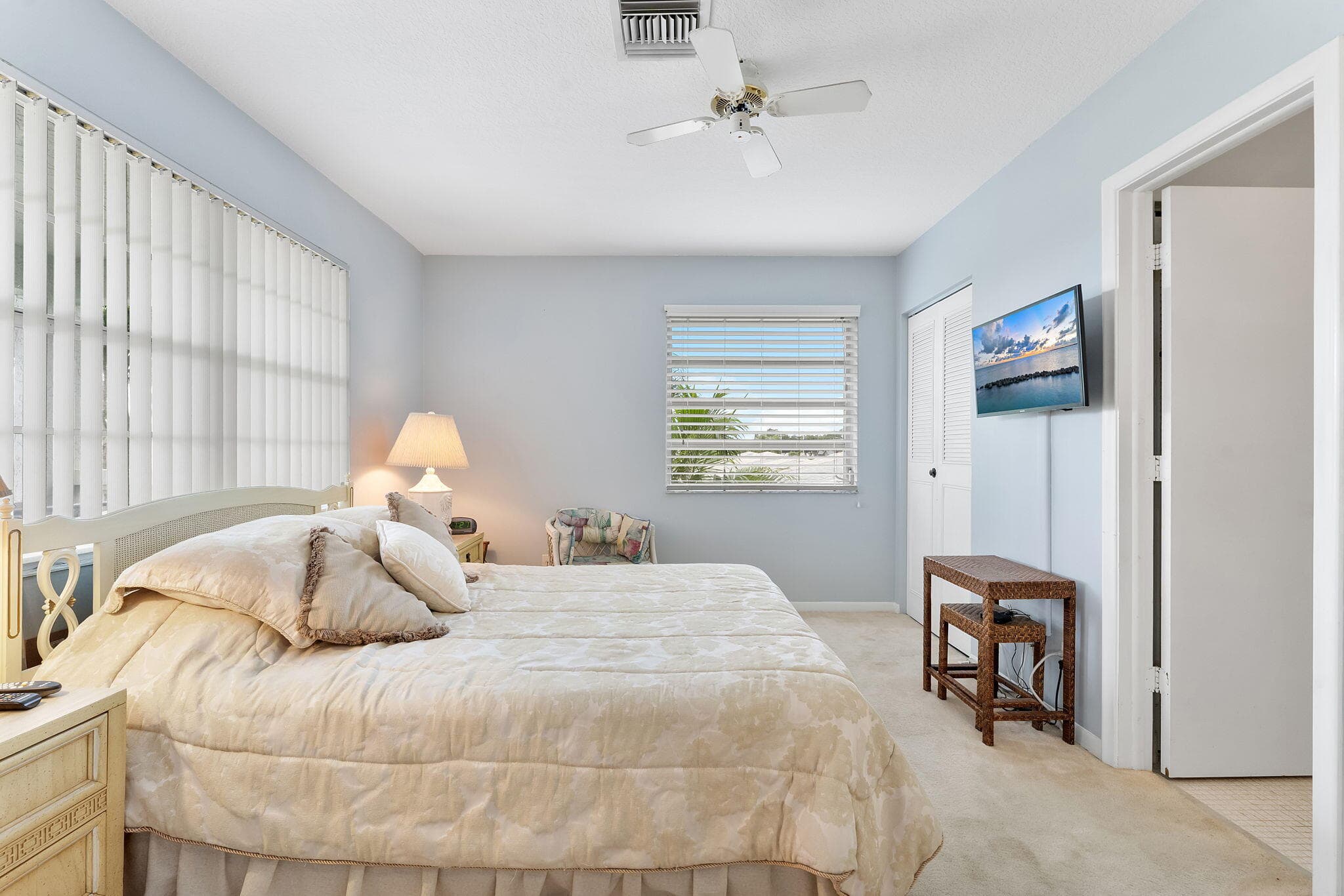 2401 Del-aire Boulevard E 201, Delray Beach, FL 33445 14