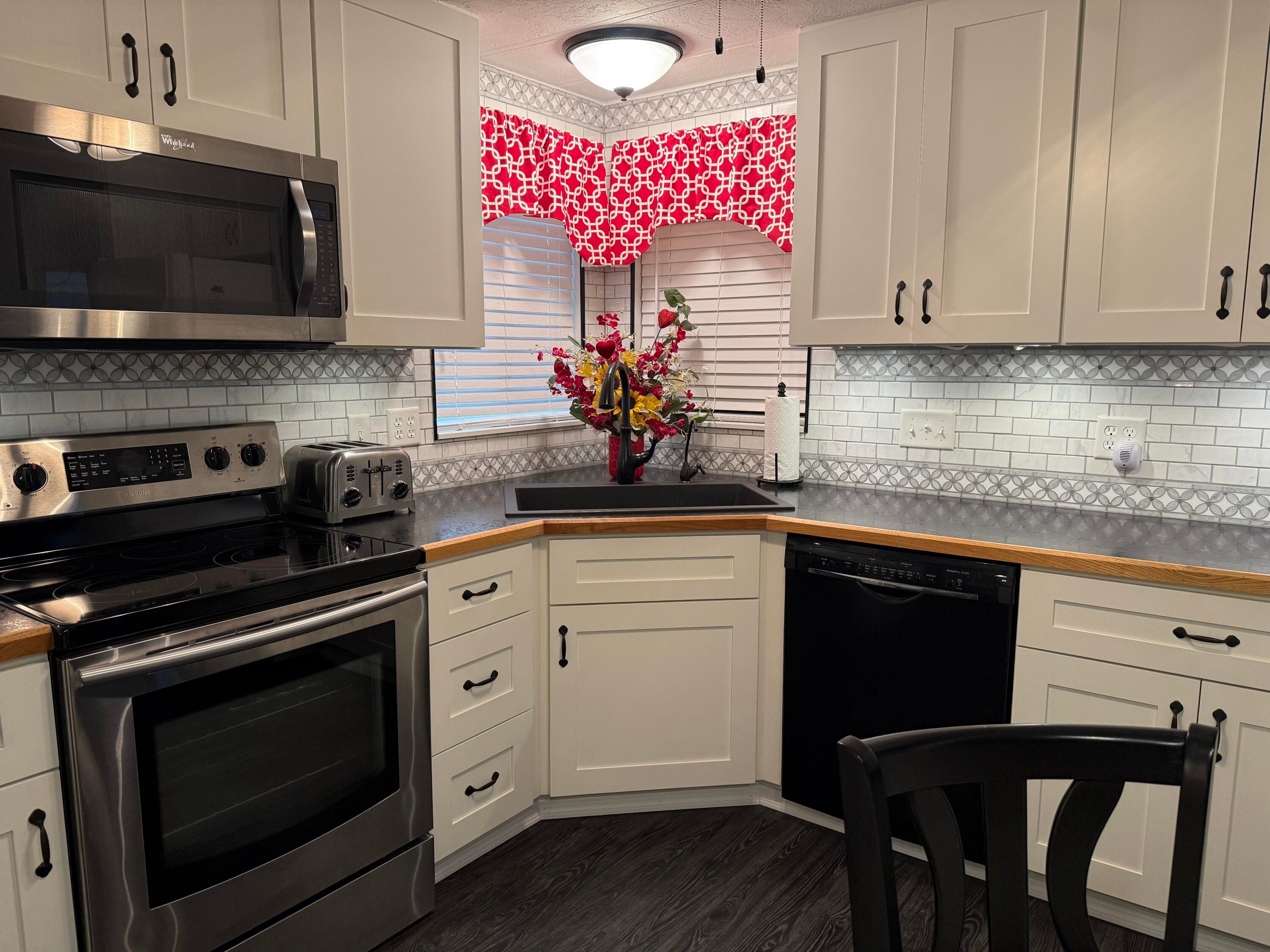 8044 SE Patriot Avenue, Hobe Sound, FL 33455 6