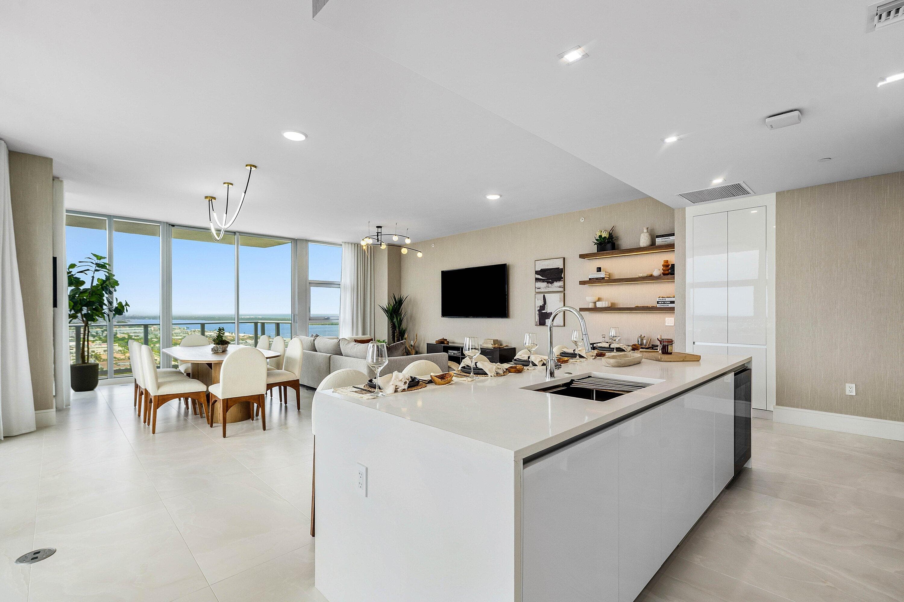 220 Lake Shore Drive 2123, Lake Park, FL 33403 4