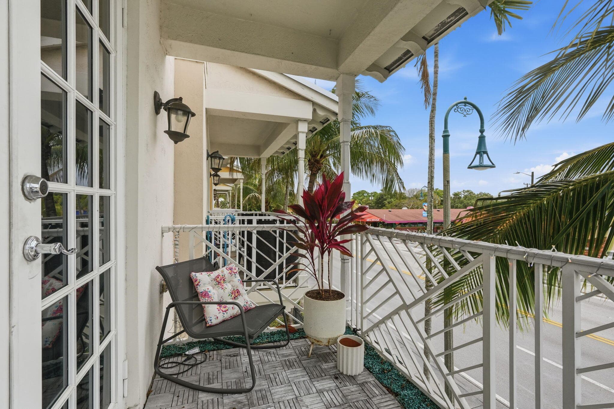 310 N Dixie Highway 104, Lake Worth Beach, FL 33460 18