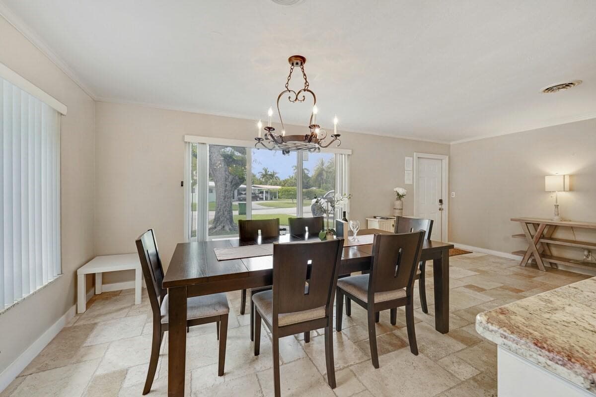 332 NW 26th Court, Wilton Manors, FL 33311 12