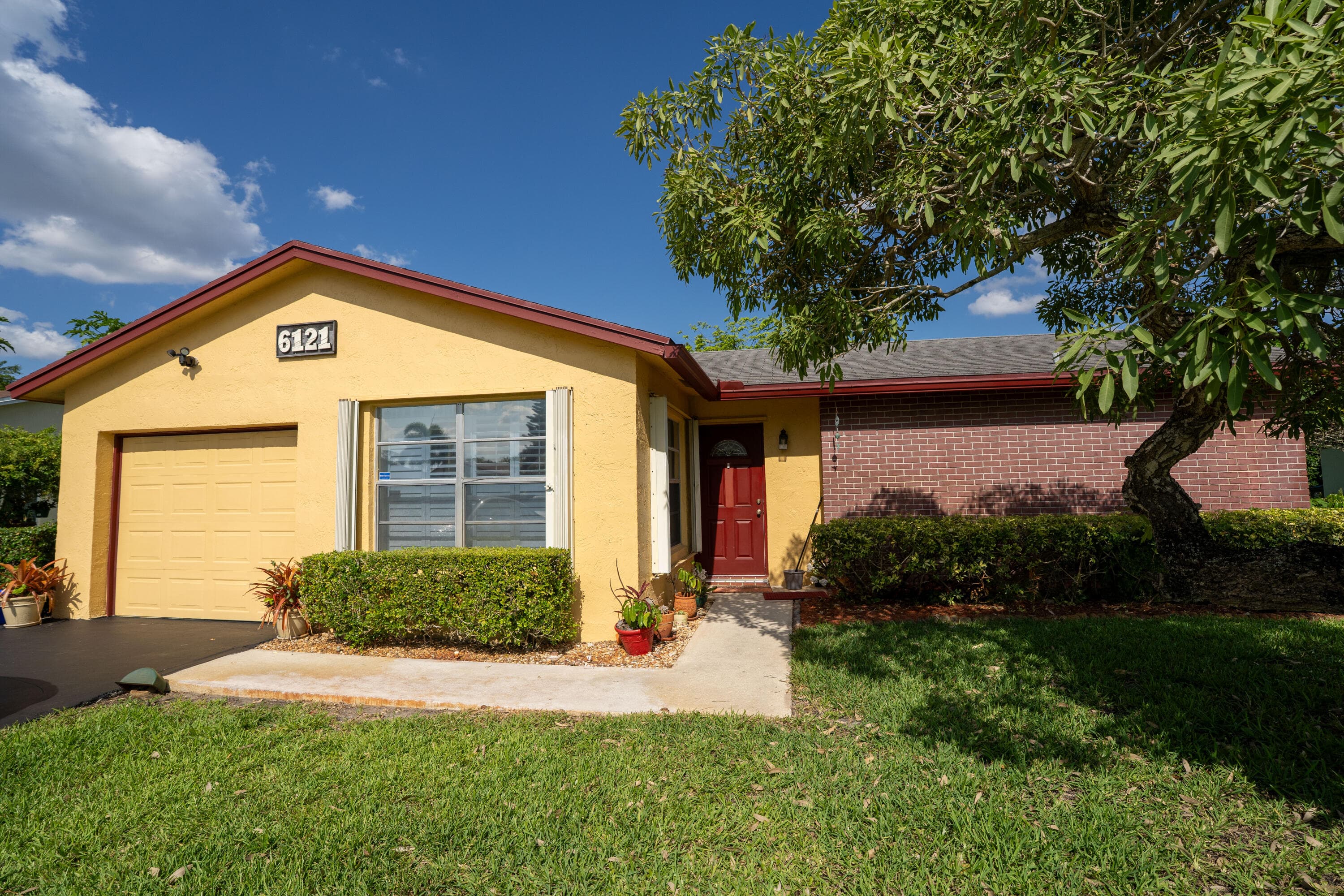 6121 Rainbow Circle, Greenacres, FL 33463 4