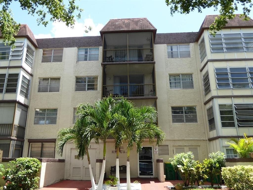 1681 NW 70th Avenue 403, Plantation, FL 33313 2