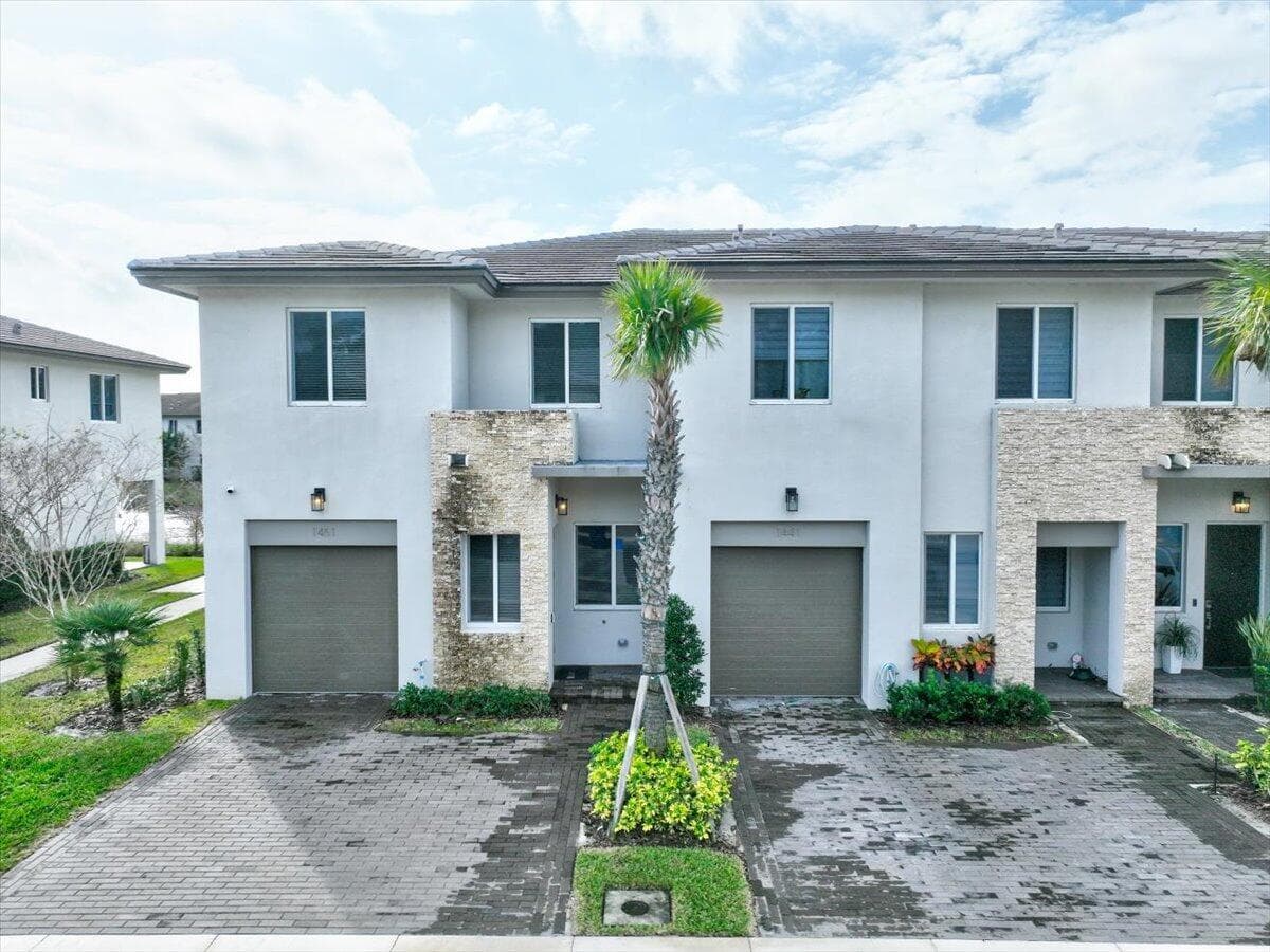 1451 Pioneer Way, Royal Palm Beach, FL 33411 56