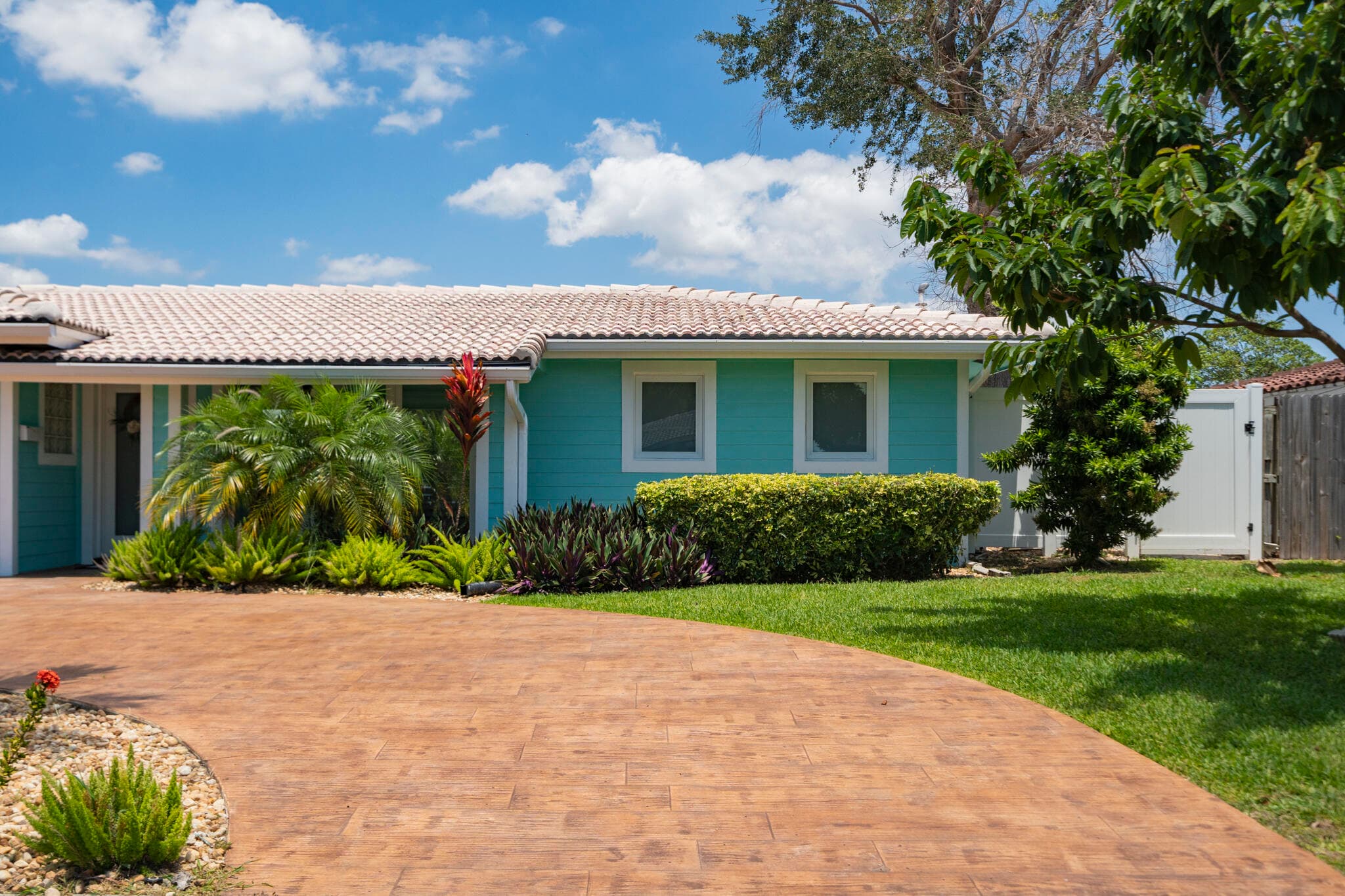 521 SE 4 Court, Pompano Beach, FL 33060 64
