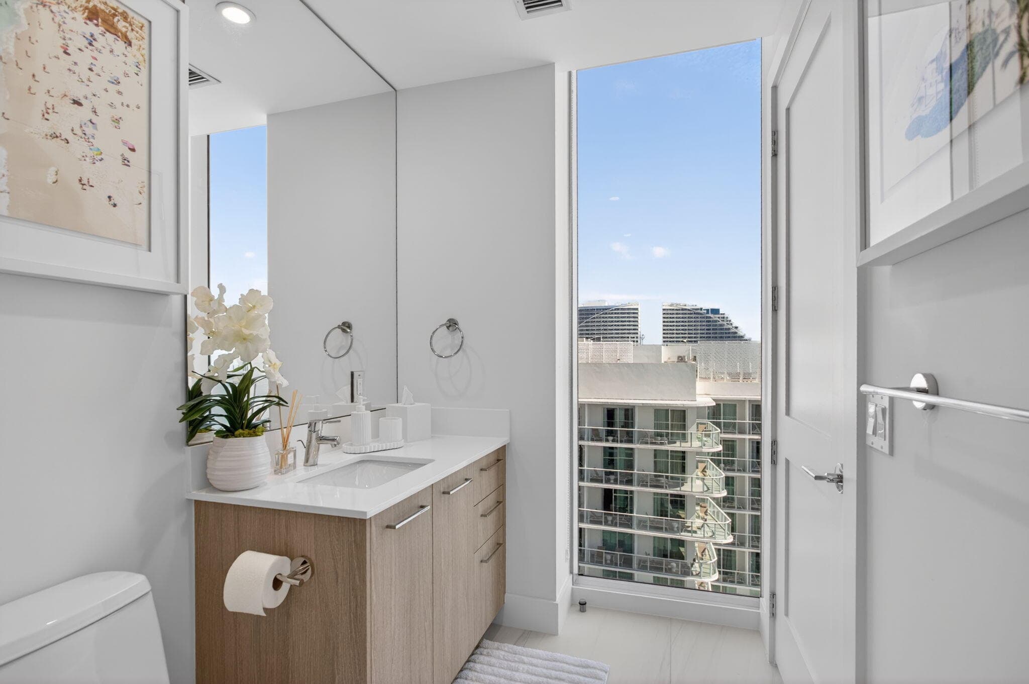 151 N Seabreeze Boulevard 1004, Fort Lauderdale, FL 33304 34