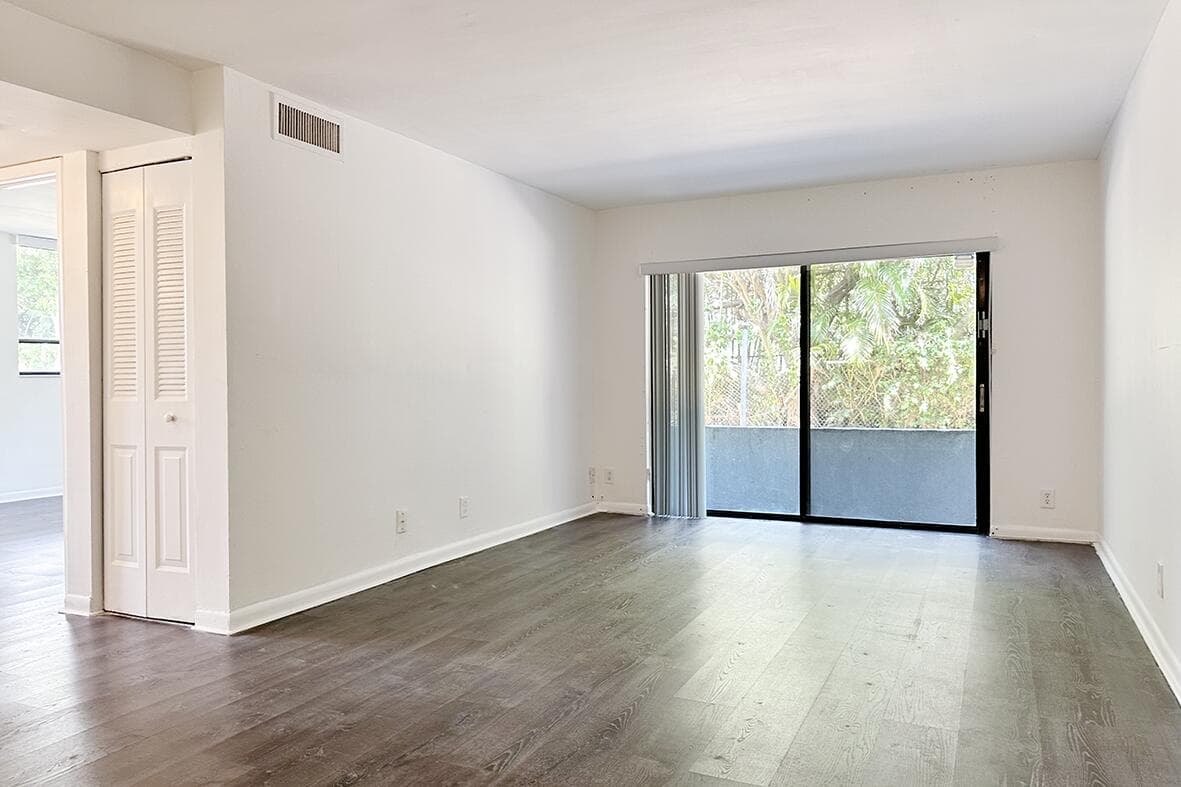 1900 N Congress Avenue 105, West Palm Beach, FL 33401 3