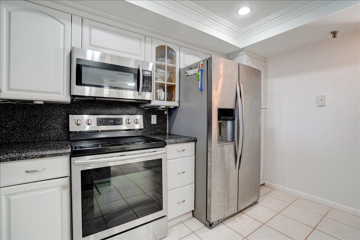 7030 Half Moon Circle 515, Hypoluxo, FL 33462 12