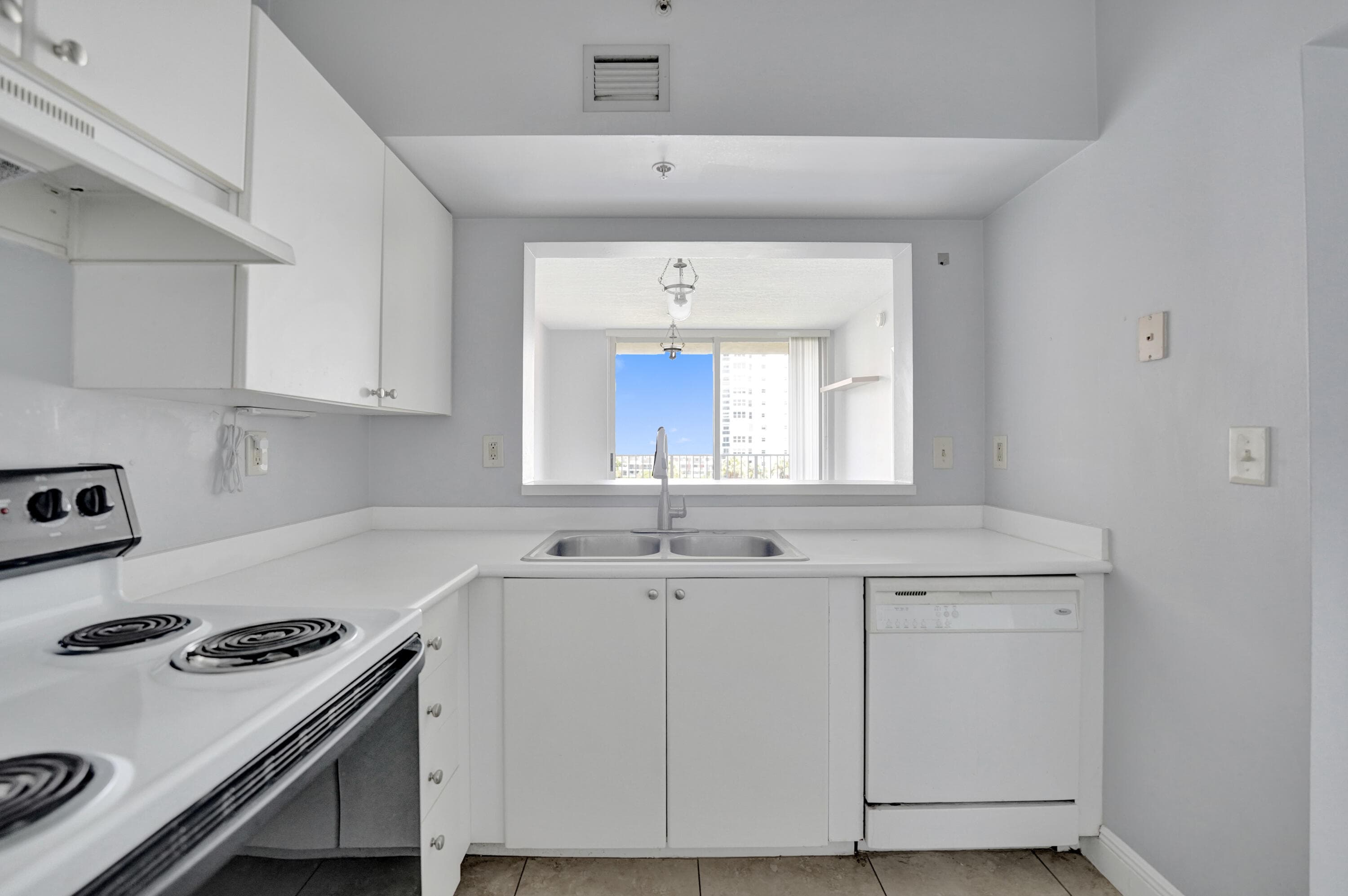 3020 NE 32nd Avenue 807, Fort Lauderdale, FL 33308 10