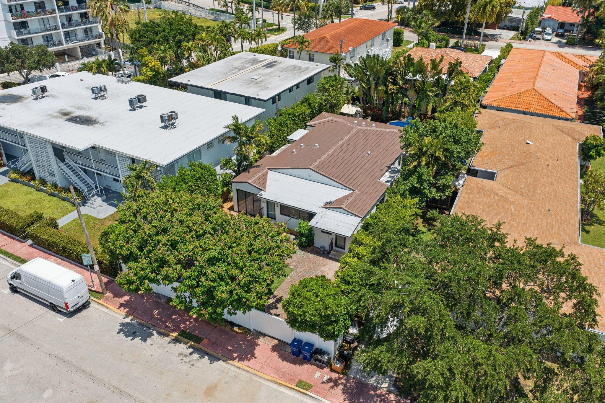2183 Bay Drive, Miami Beach, FL 33141 14