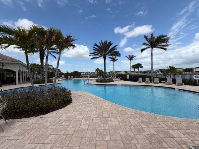 2910 NW Treviso Circle, Port St. Lucie, FL 34986 28