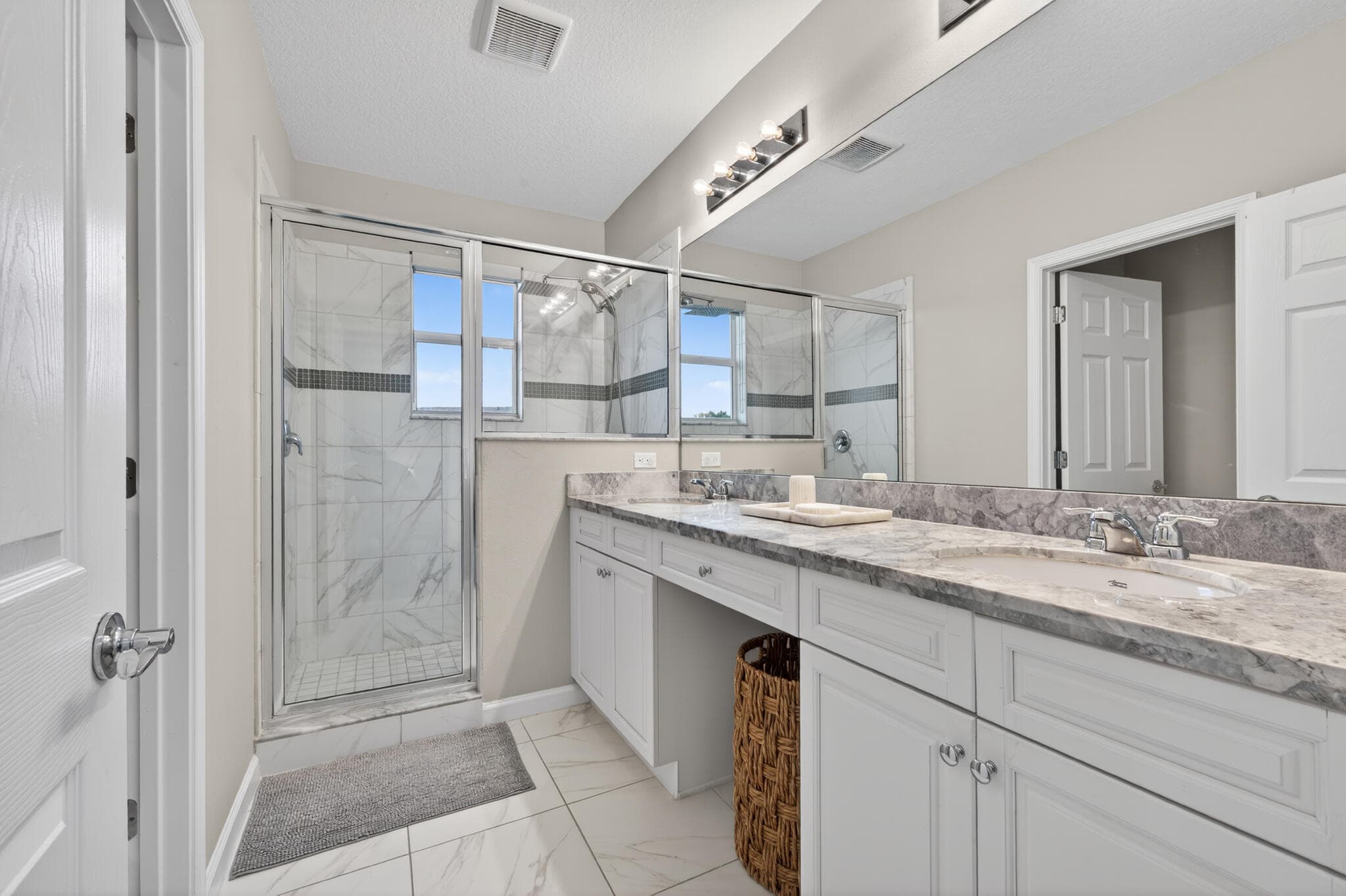 2910 NW Treviso Circle, Port St. Lucie, FL 34986 17