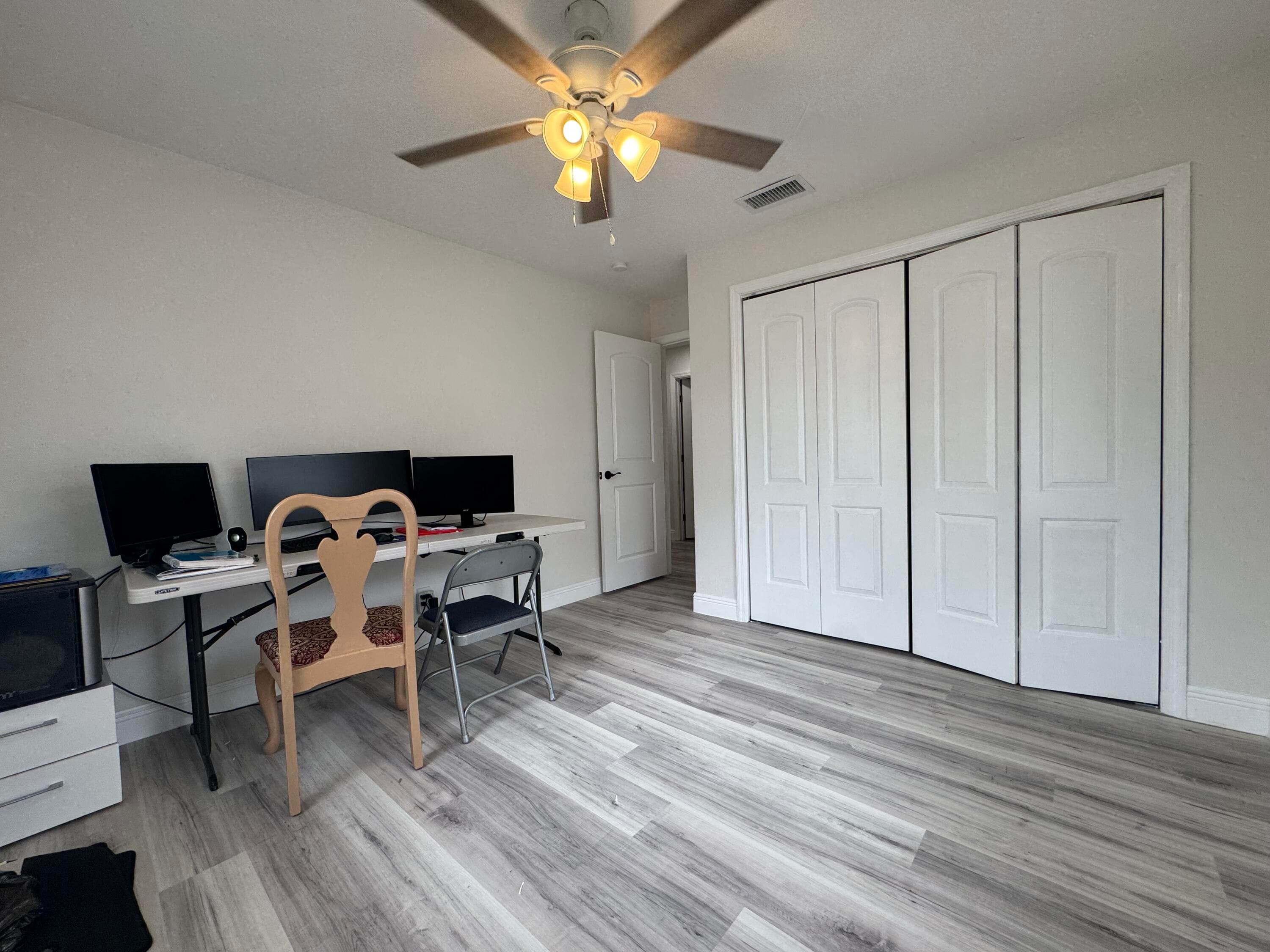 589 Cashiers Drive, West Palm Beach, FL 33413 21