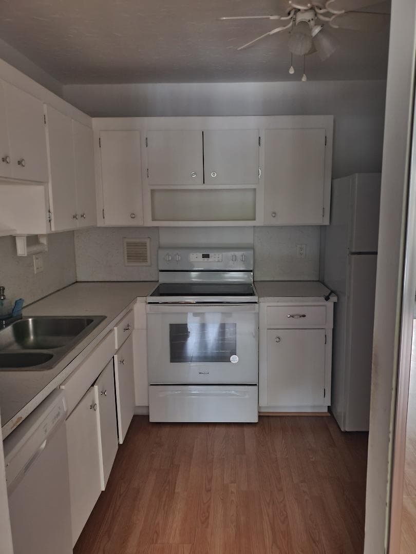 110 Stratford H, West Palm Beach, FL 33417 6