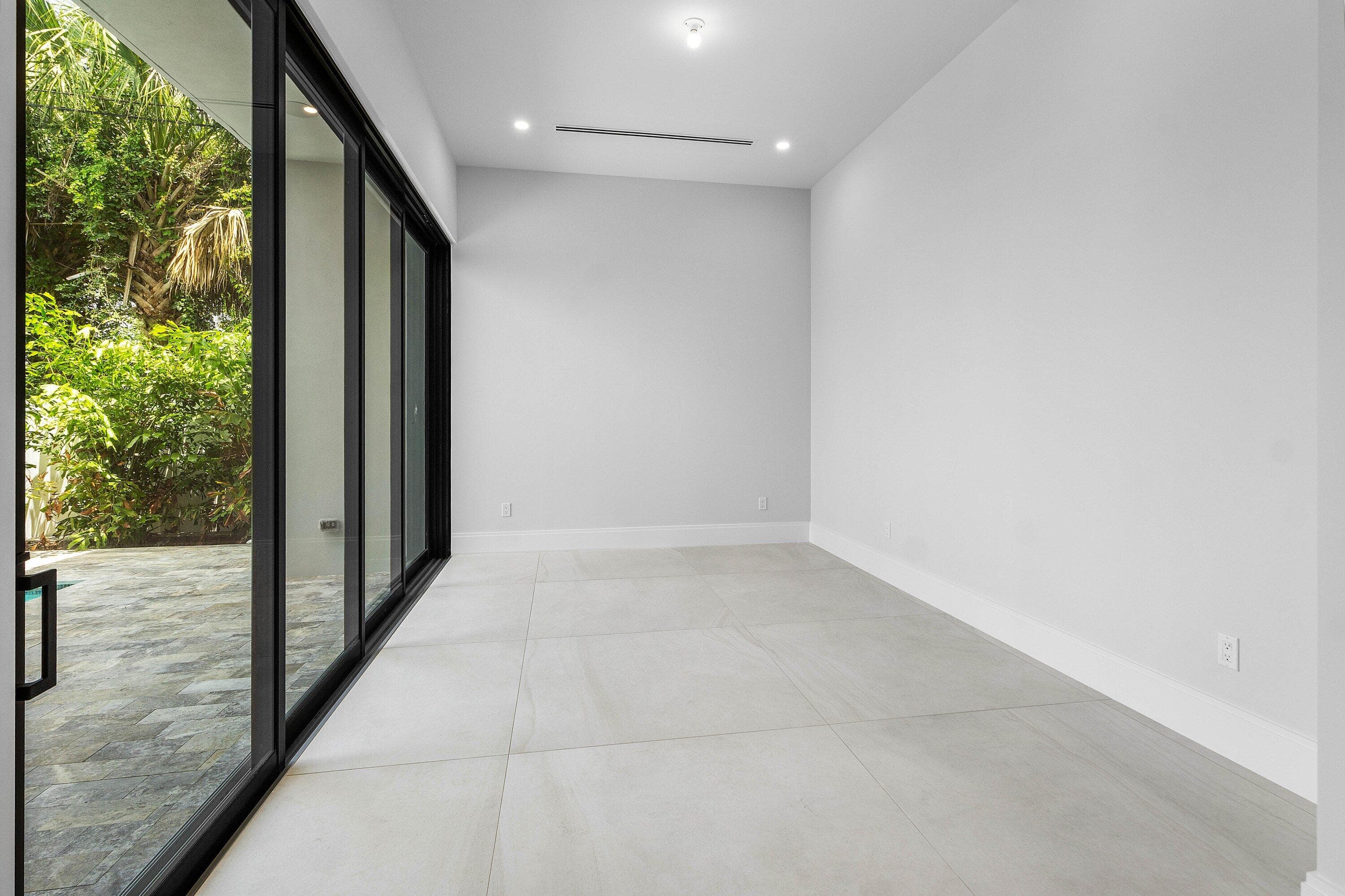 207 SE 5th Street, Delray Beach, FL 33483 10
