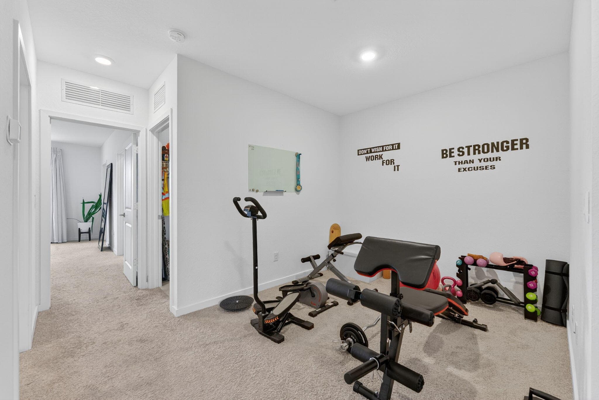 527 NW 17th Street, Fort Lauderdale, FL 33311 9