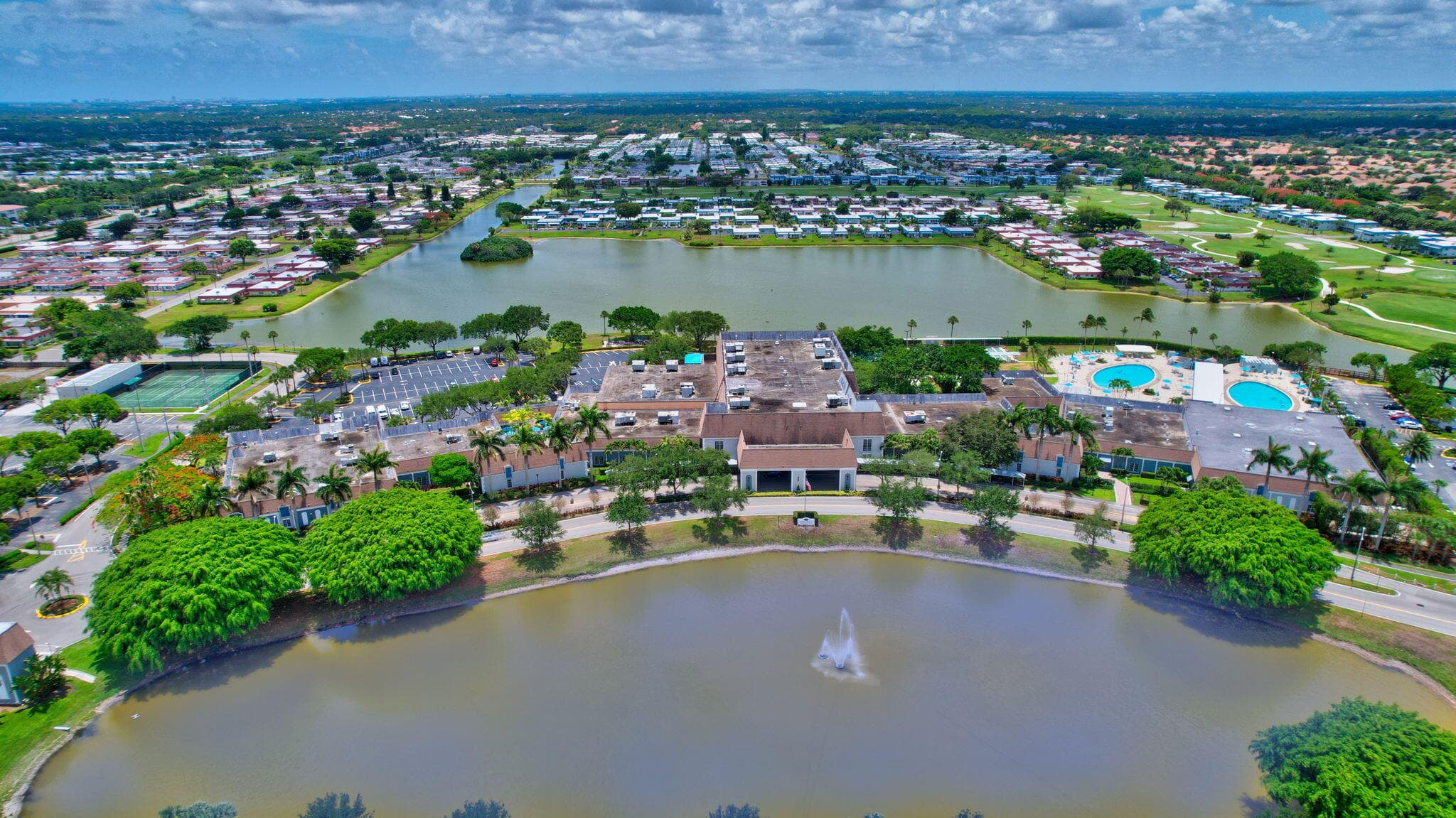 102 E Waterford E 102, Delray Beach, FL 33446 56