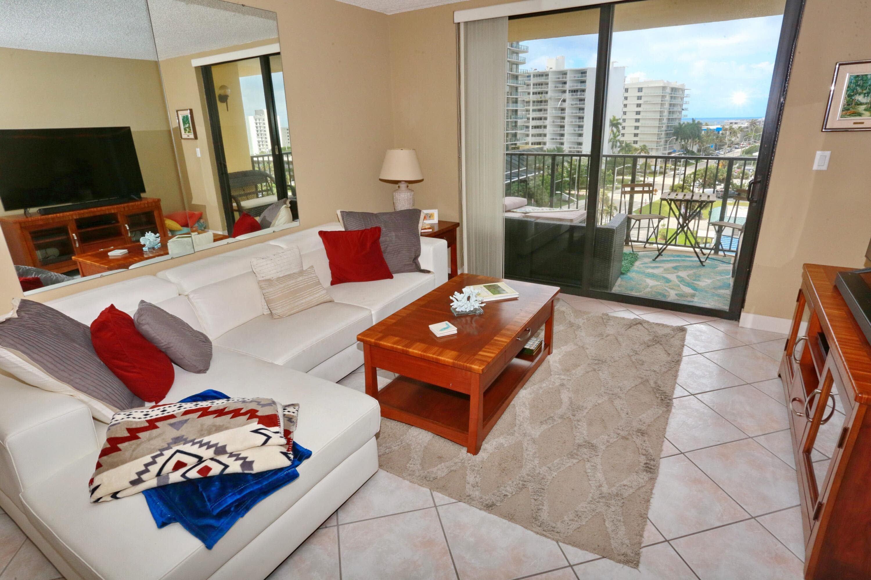 801 N Ocean Boulevard 803, Pompano Beach, FL 33062 17