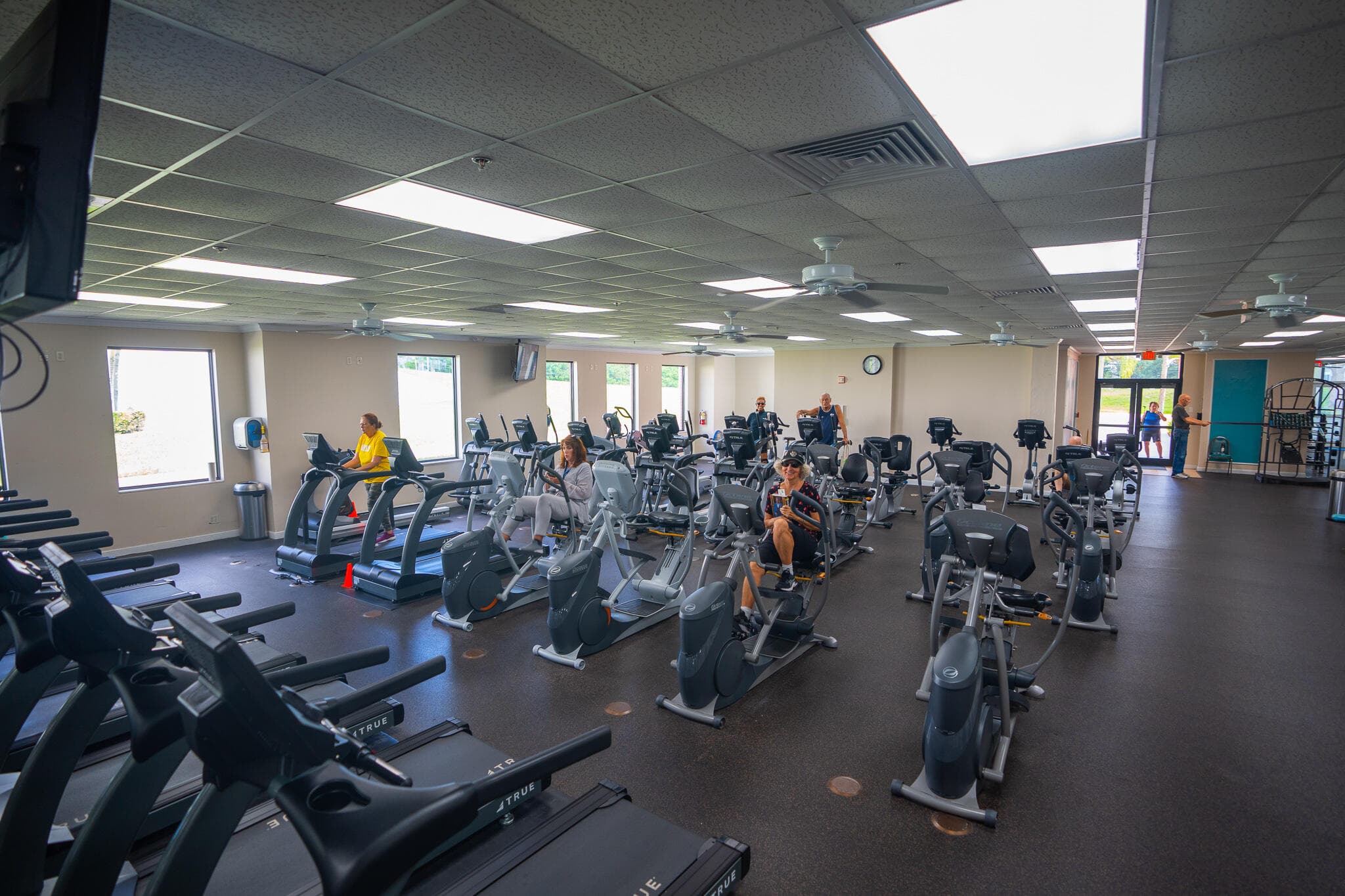 392 Grantham F 392, Deerfield Beach, FL 33442 29
