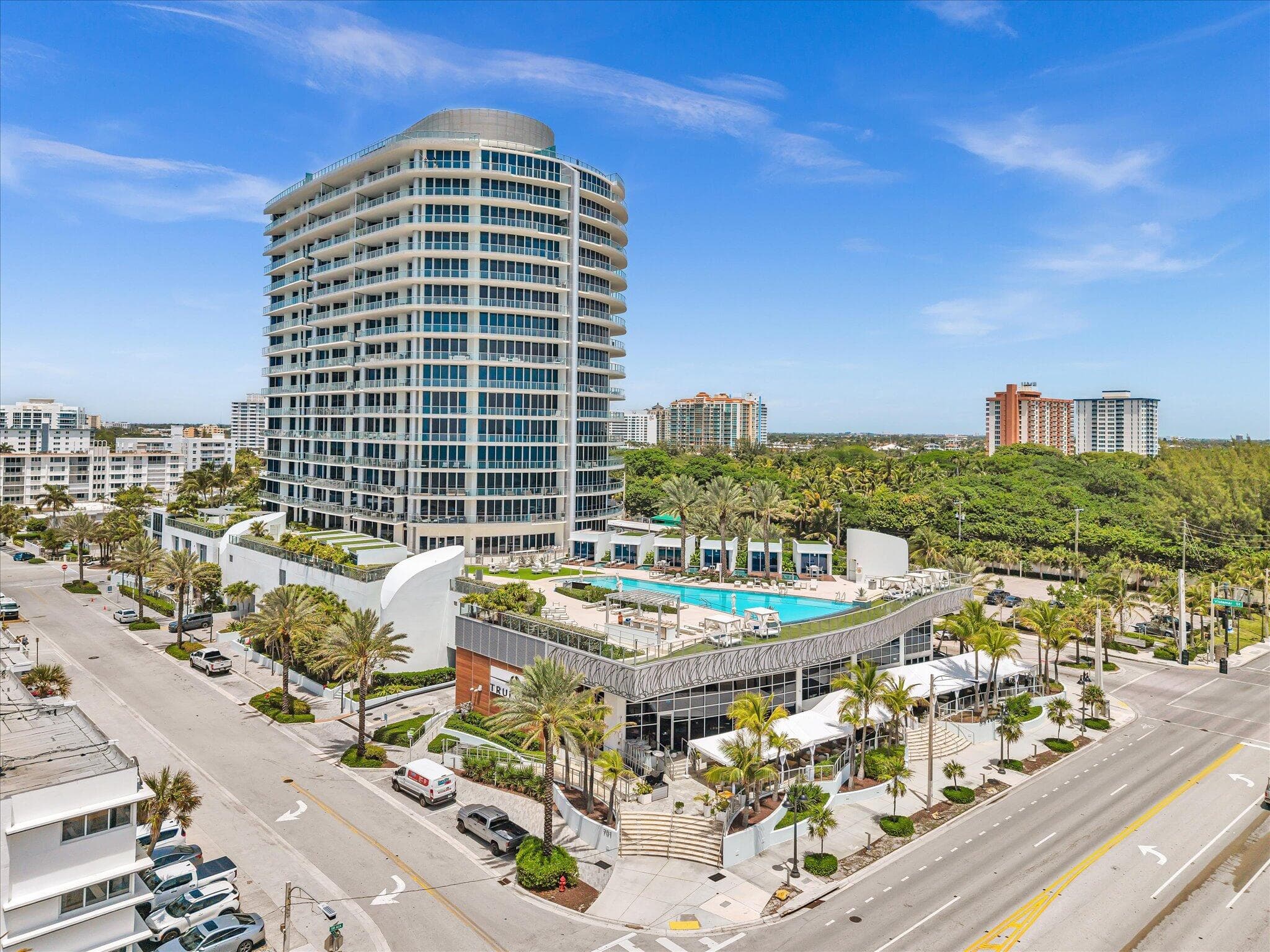 701 N Fort Lauderdale Beach Boulevard N 802, Fort Lauderdale, FL 33304 82