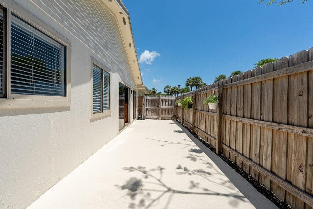 1 Afton Place, Boynton Beach, FL 33426 8