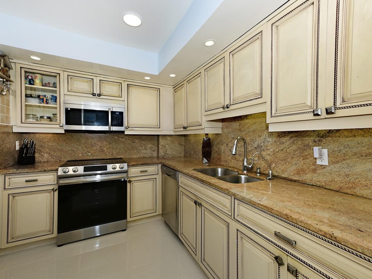 3450 S Ocean Boulevard 308, Palm Beach, FL 33480 5