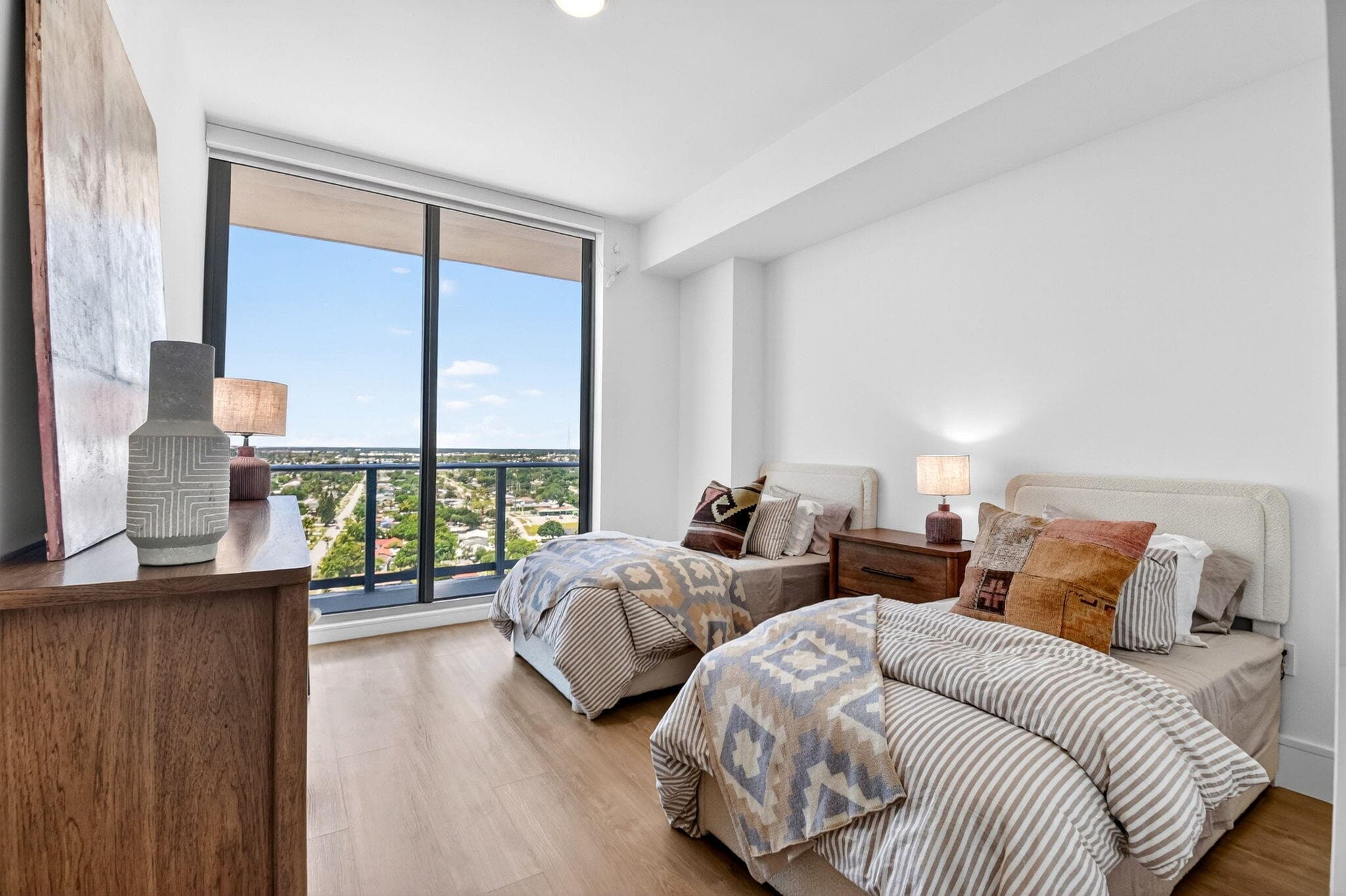 220 Lake Shore Drive 1708, Lake Park, FL 33403 33