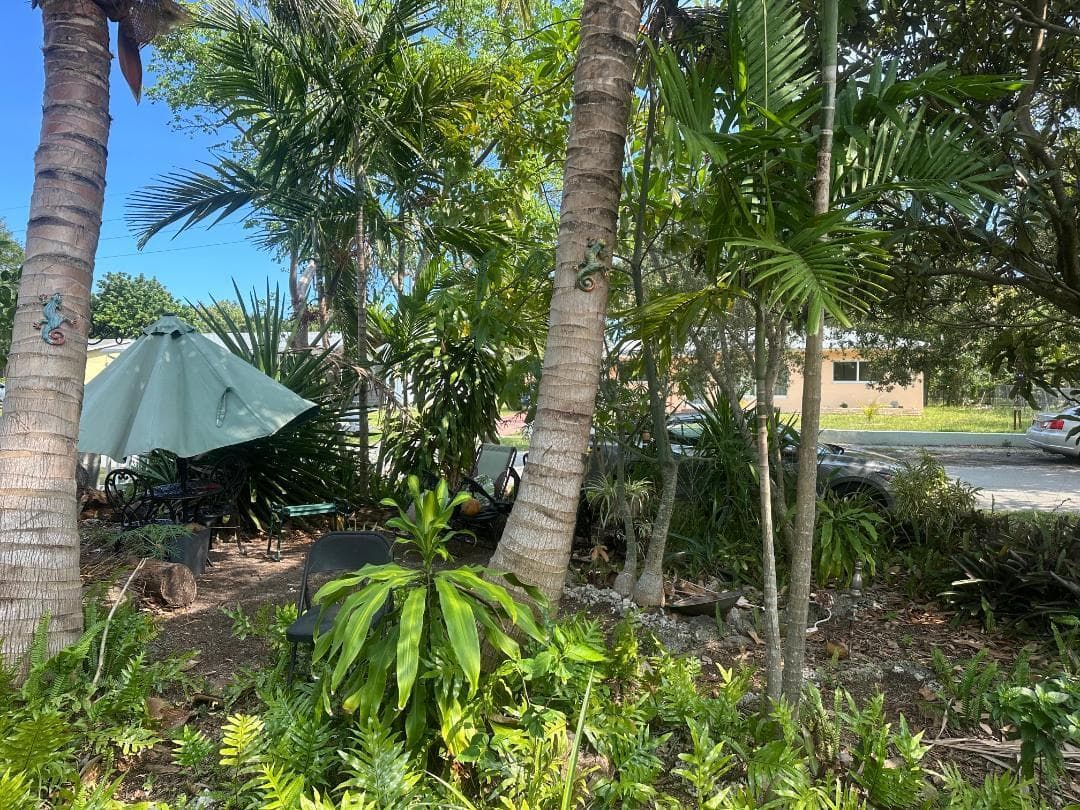 1631 NE 157th Terrace, North Miami Beach, FL 33162 5