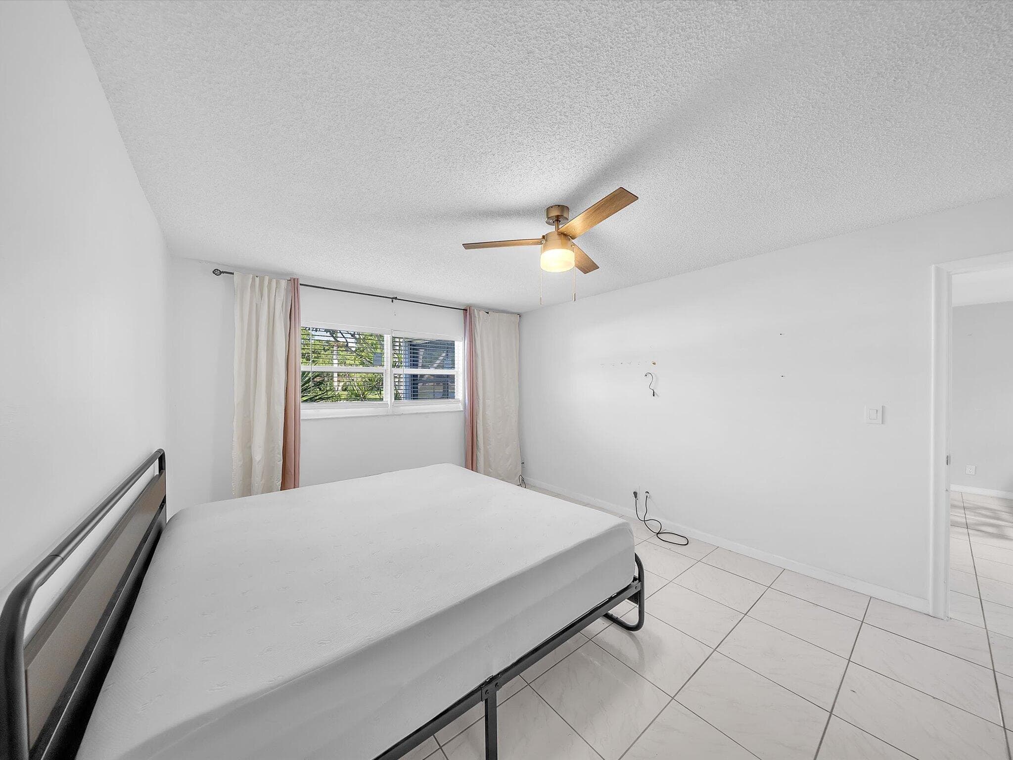 417 SW Natura Avenue B, Deerfield Beach, FL 33441 13