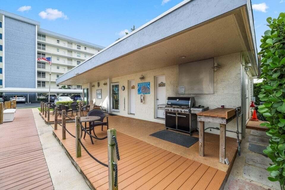 1 Harbourside Drive 4205, Delray Beach, FL 33483 74