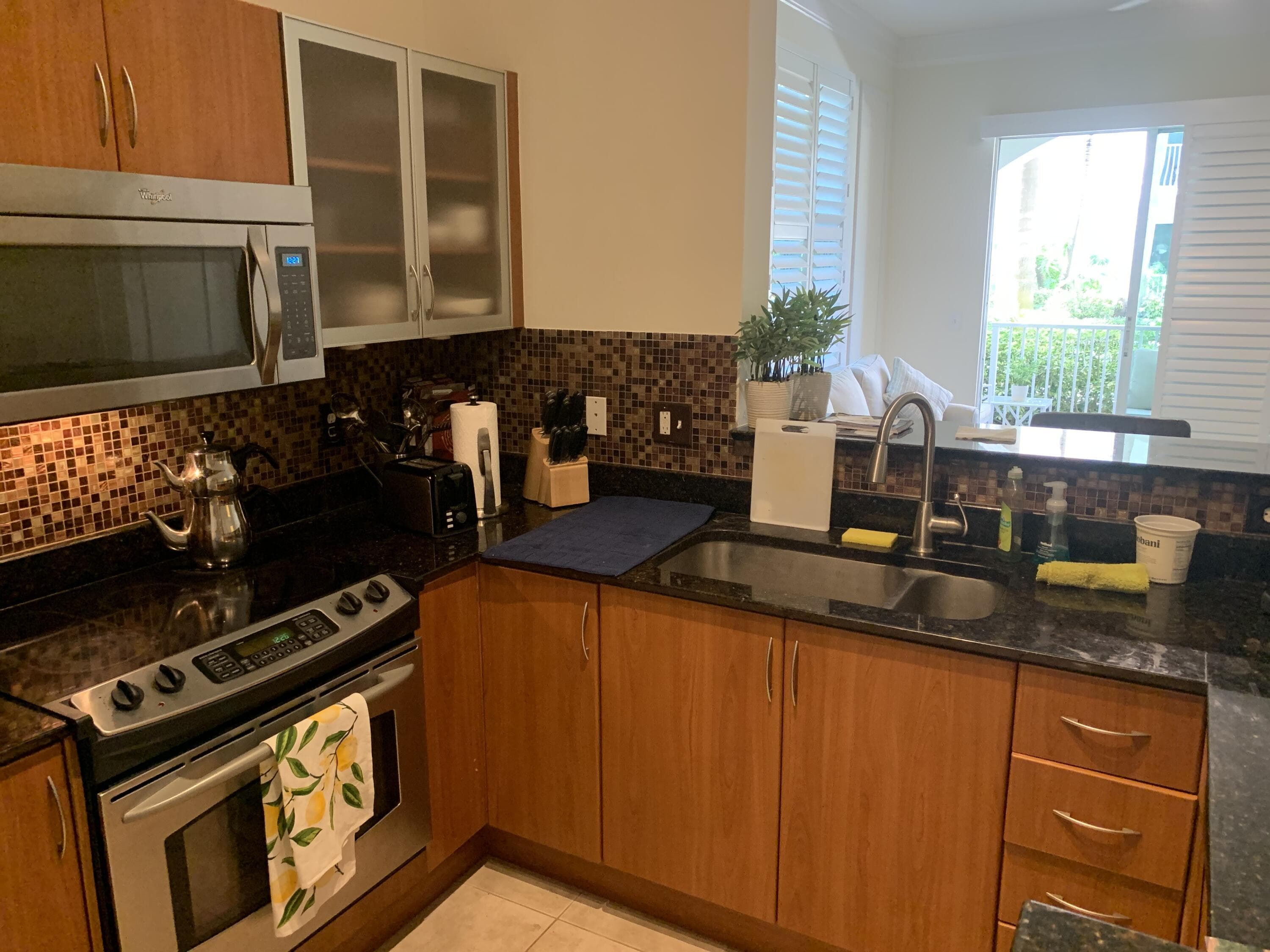 806 E Windward Way 111, Lantana, FL 33462 9