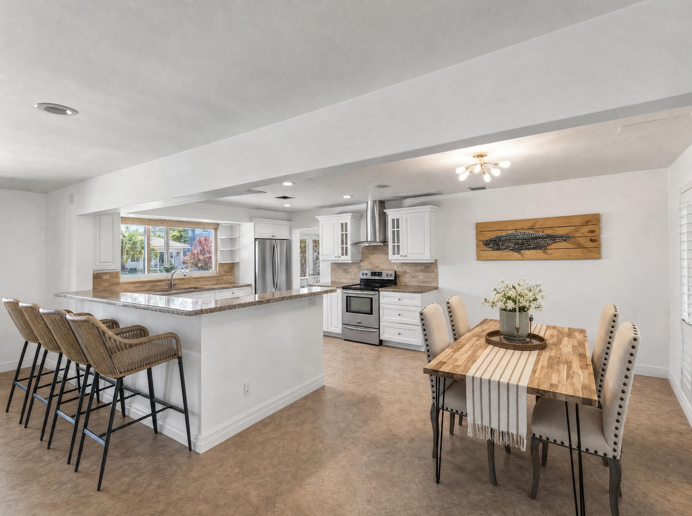 330 SE 10th Street, Pompano Beach, FL 33060