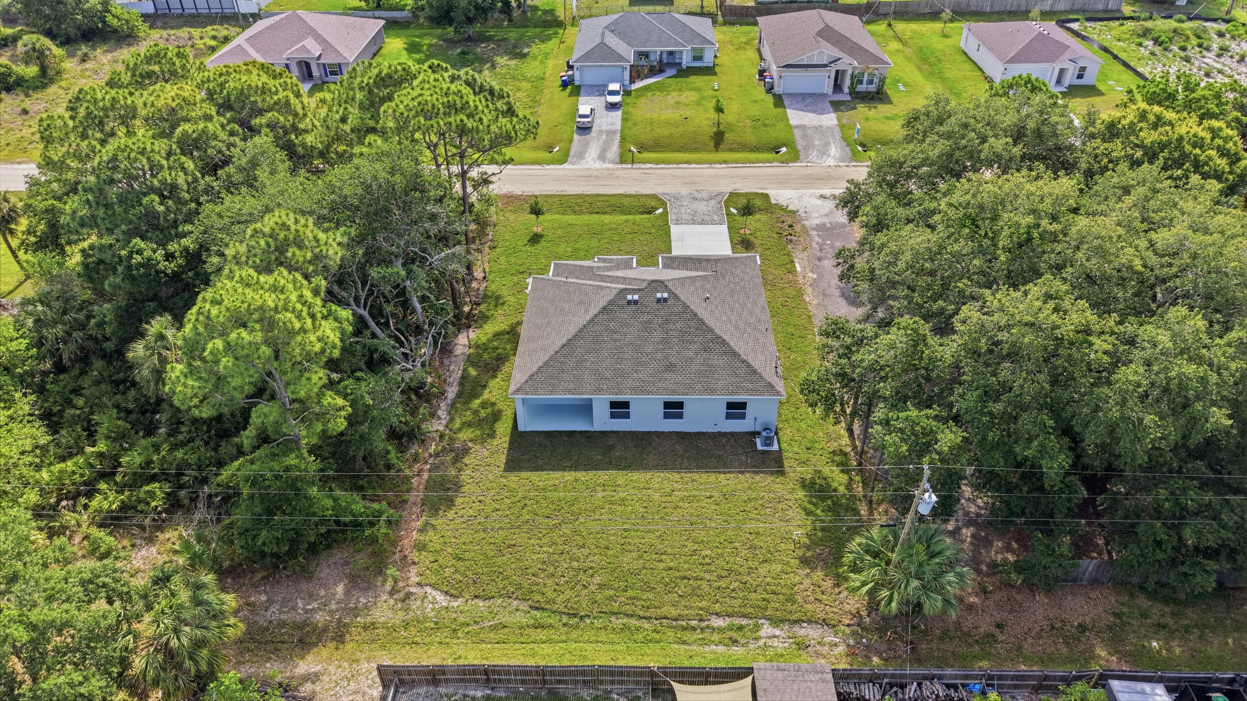 8345 100th Avenue, Vero Beach, FL 32967 32