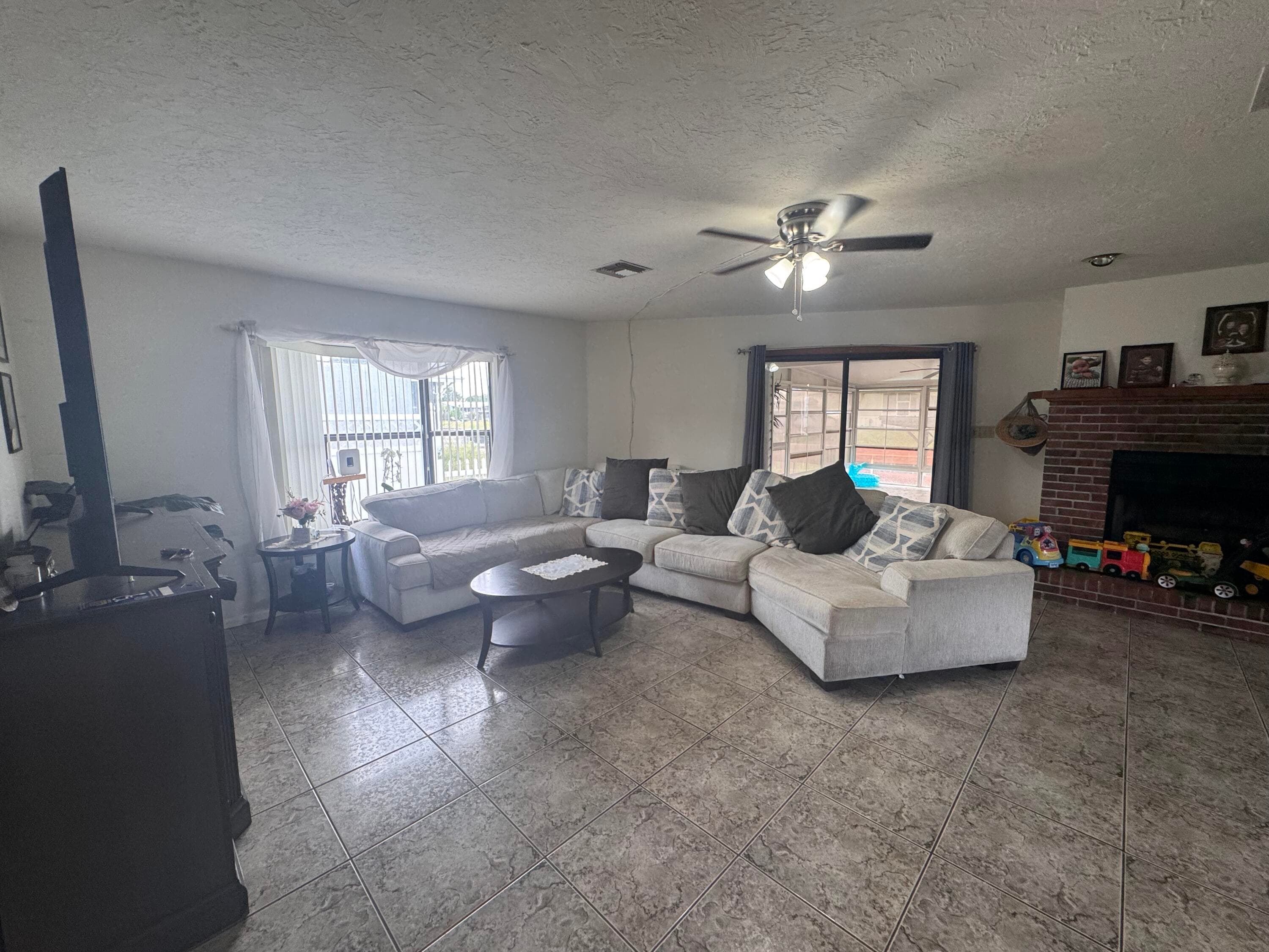14545 W Center Street, Okeechobee, FL 34972 12